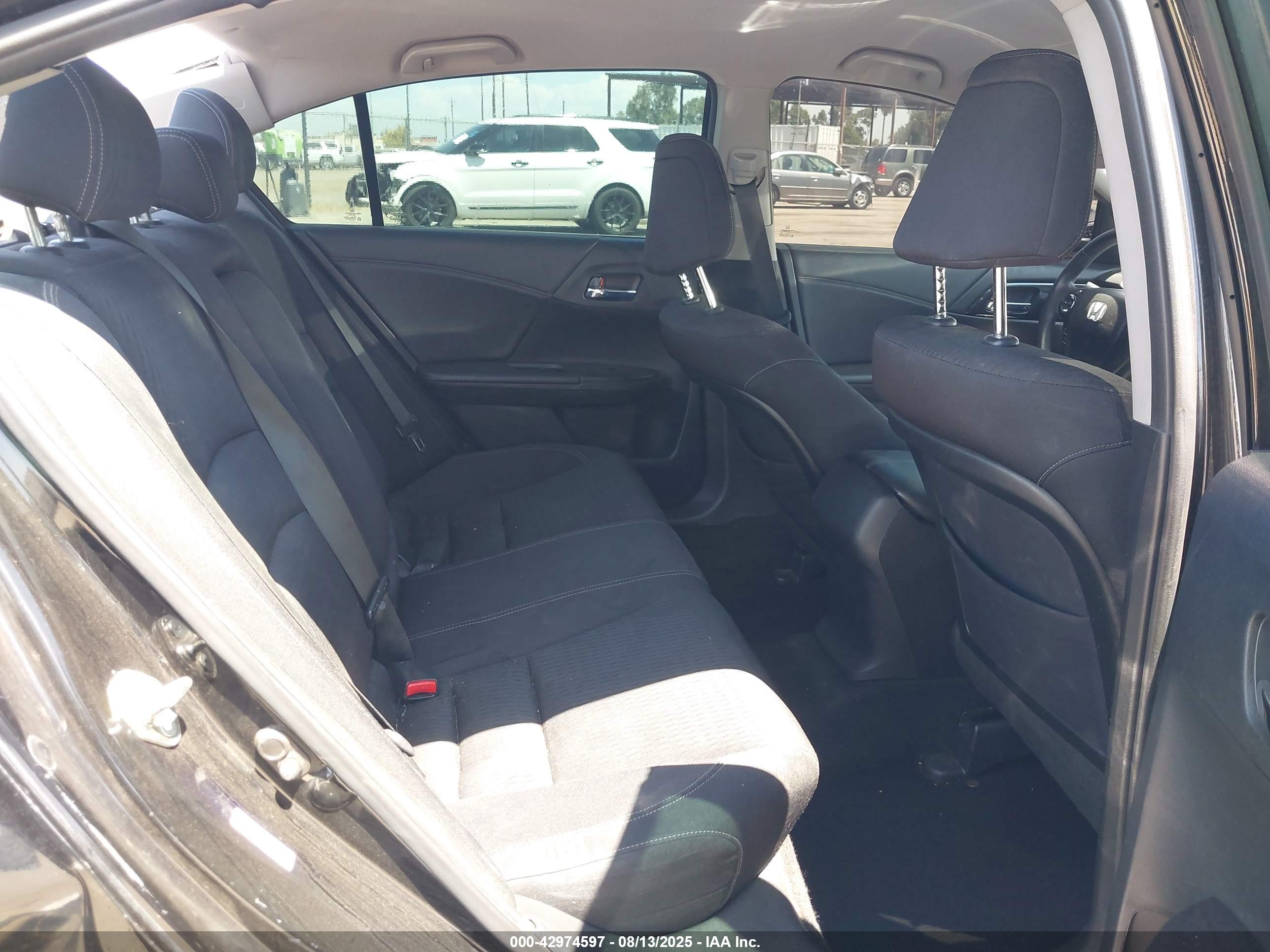 HONDA ACCORD image 8