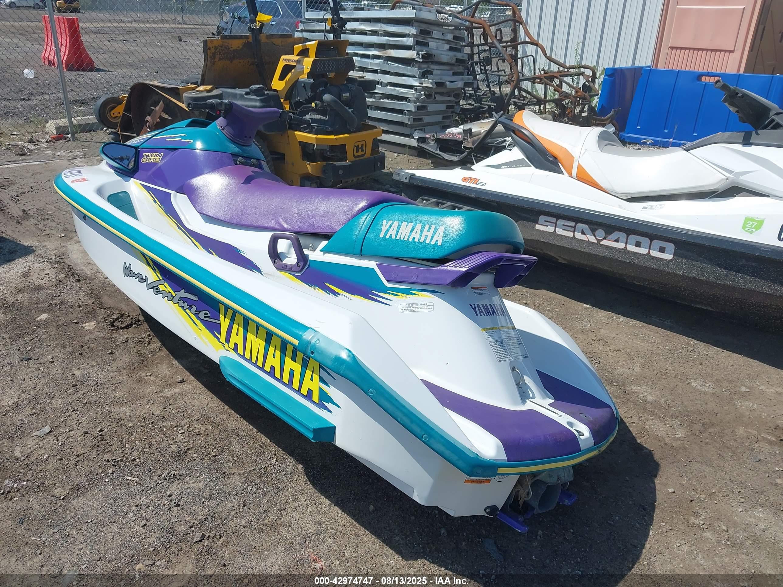 YAMAHA WAVERUNNER image 3