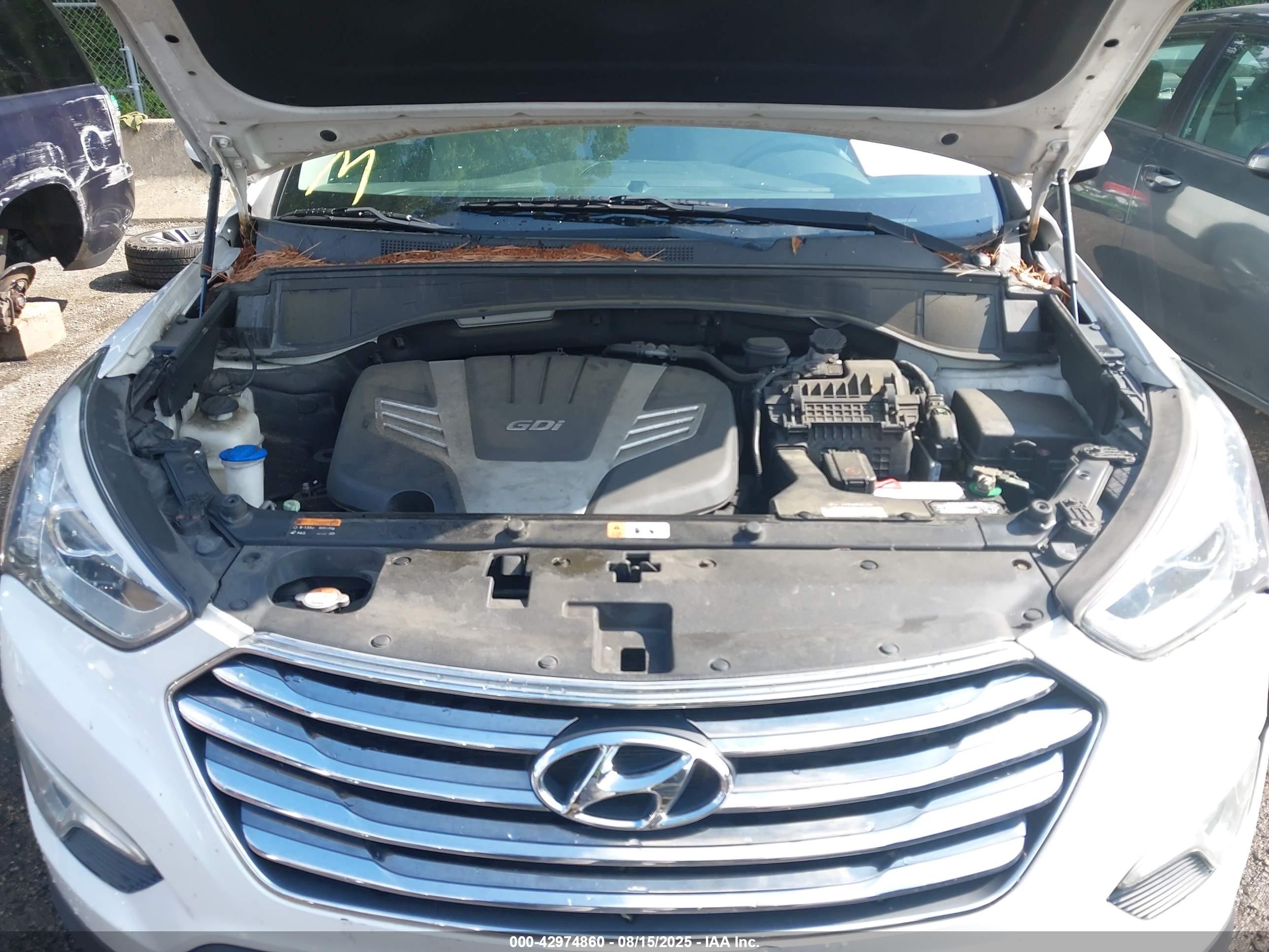HYUNDAI SANTA image 10