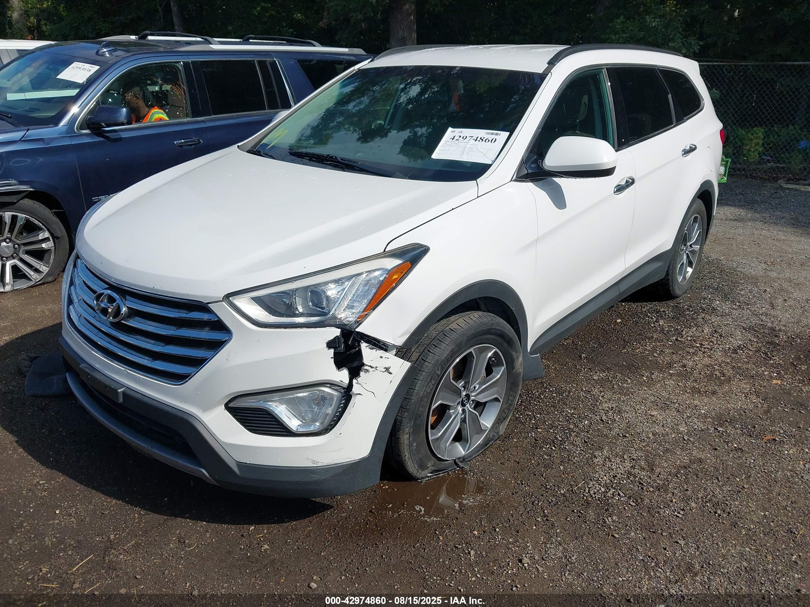 HYUNDAI SANTA image 2