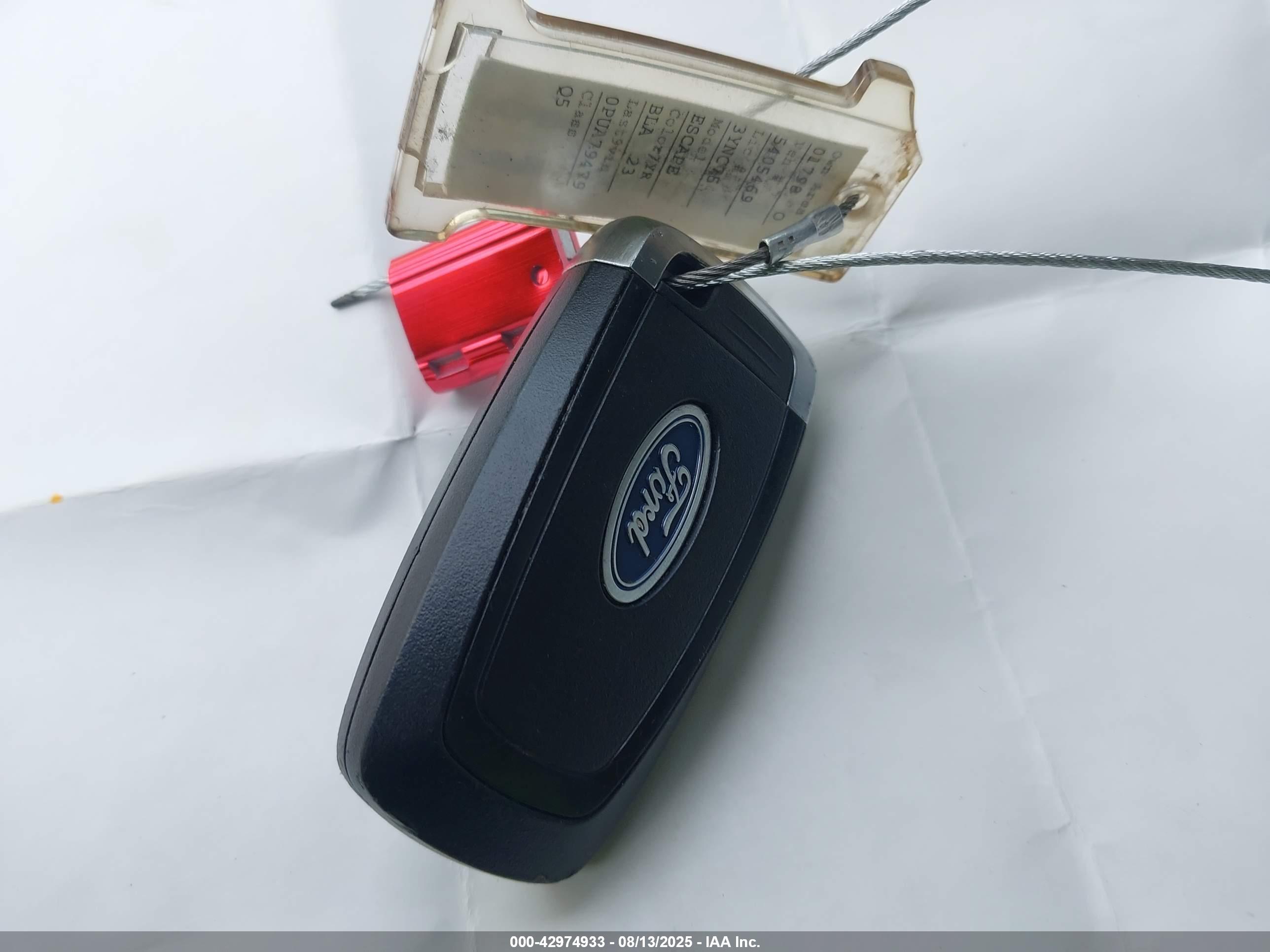 FORD ESCAPE image 11