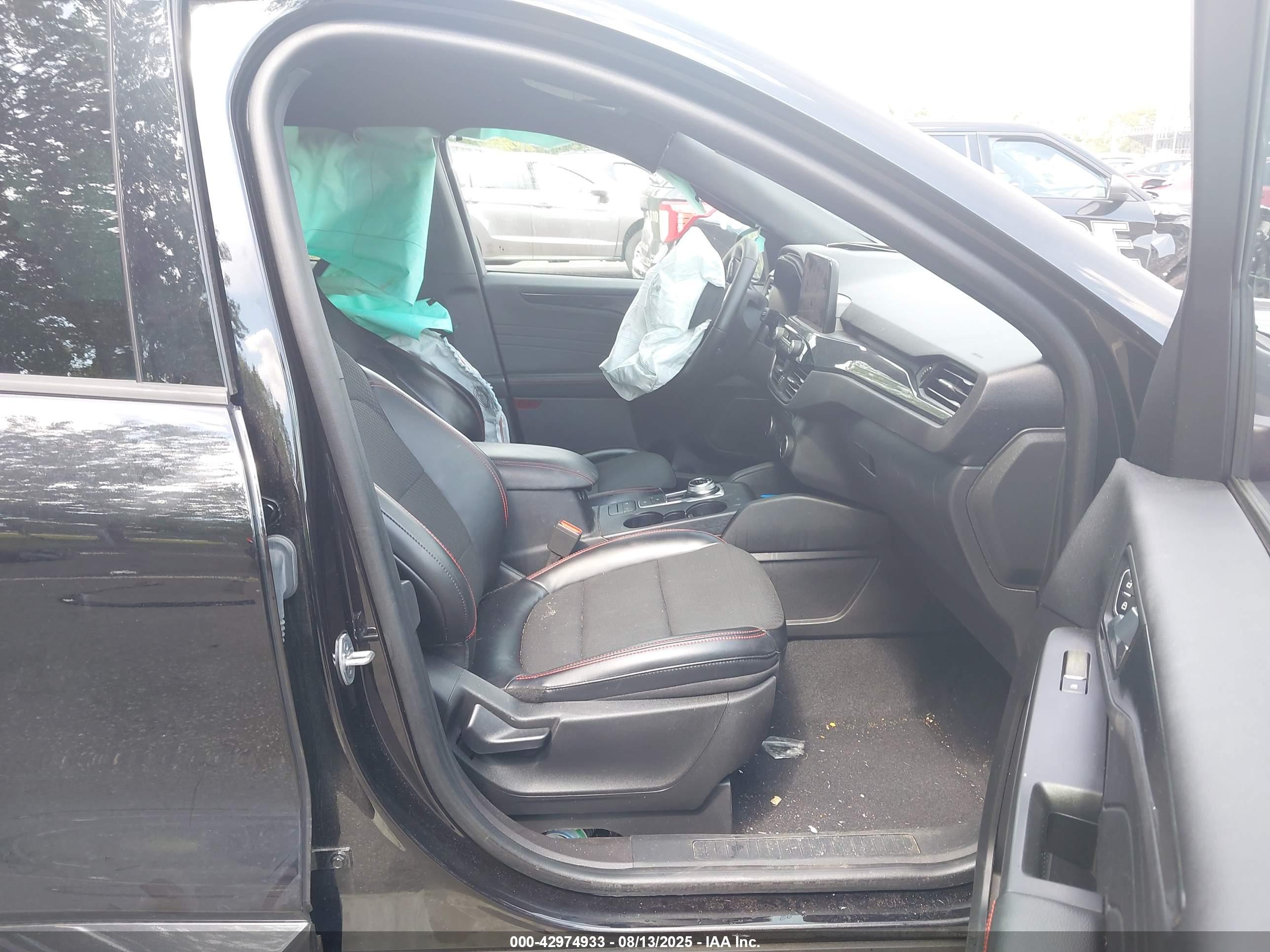 FORD ESCAPE image 5
