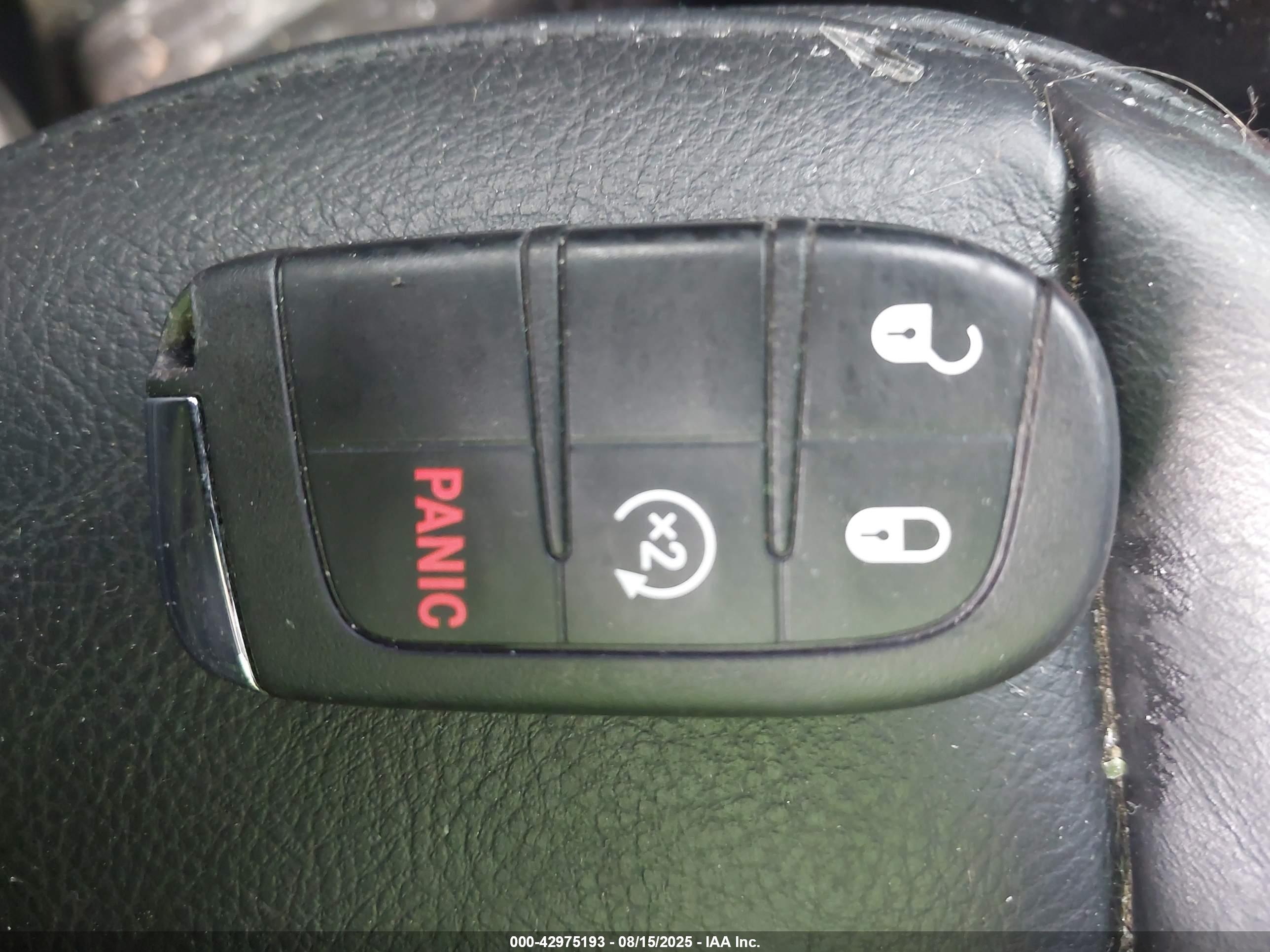 JEEP RENEGADE image 11