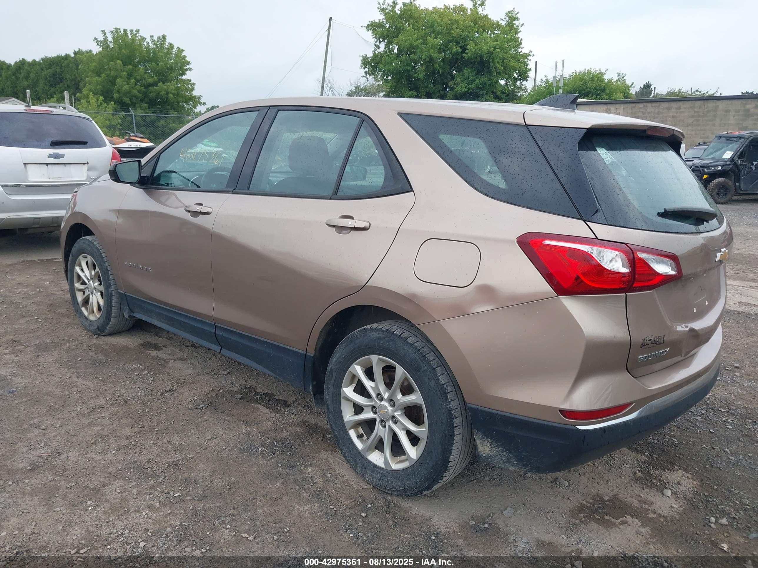CHEVROLET EQUINOX image 3