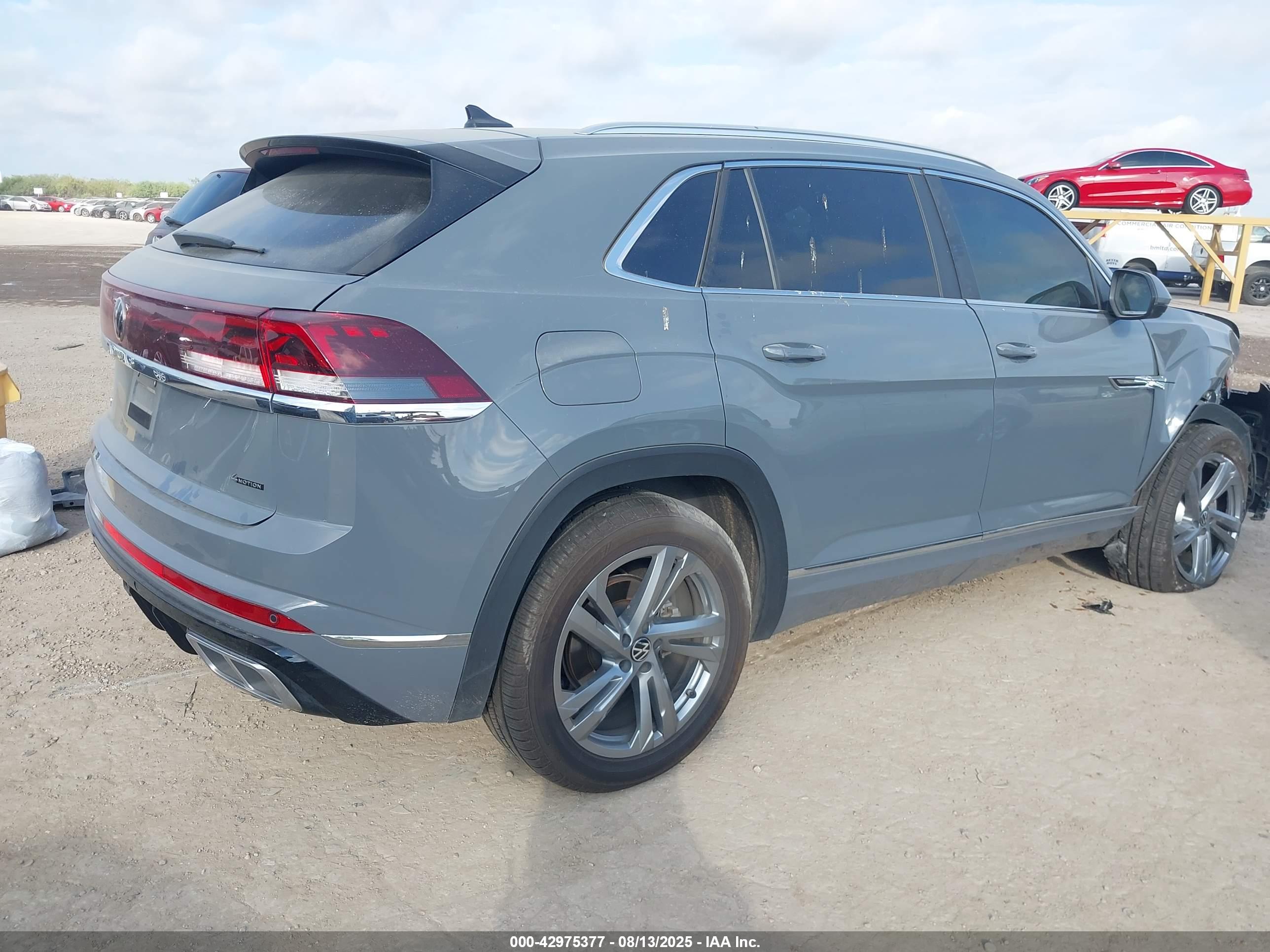VOLKSWAGEN ATLAS image 4
