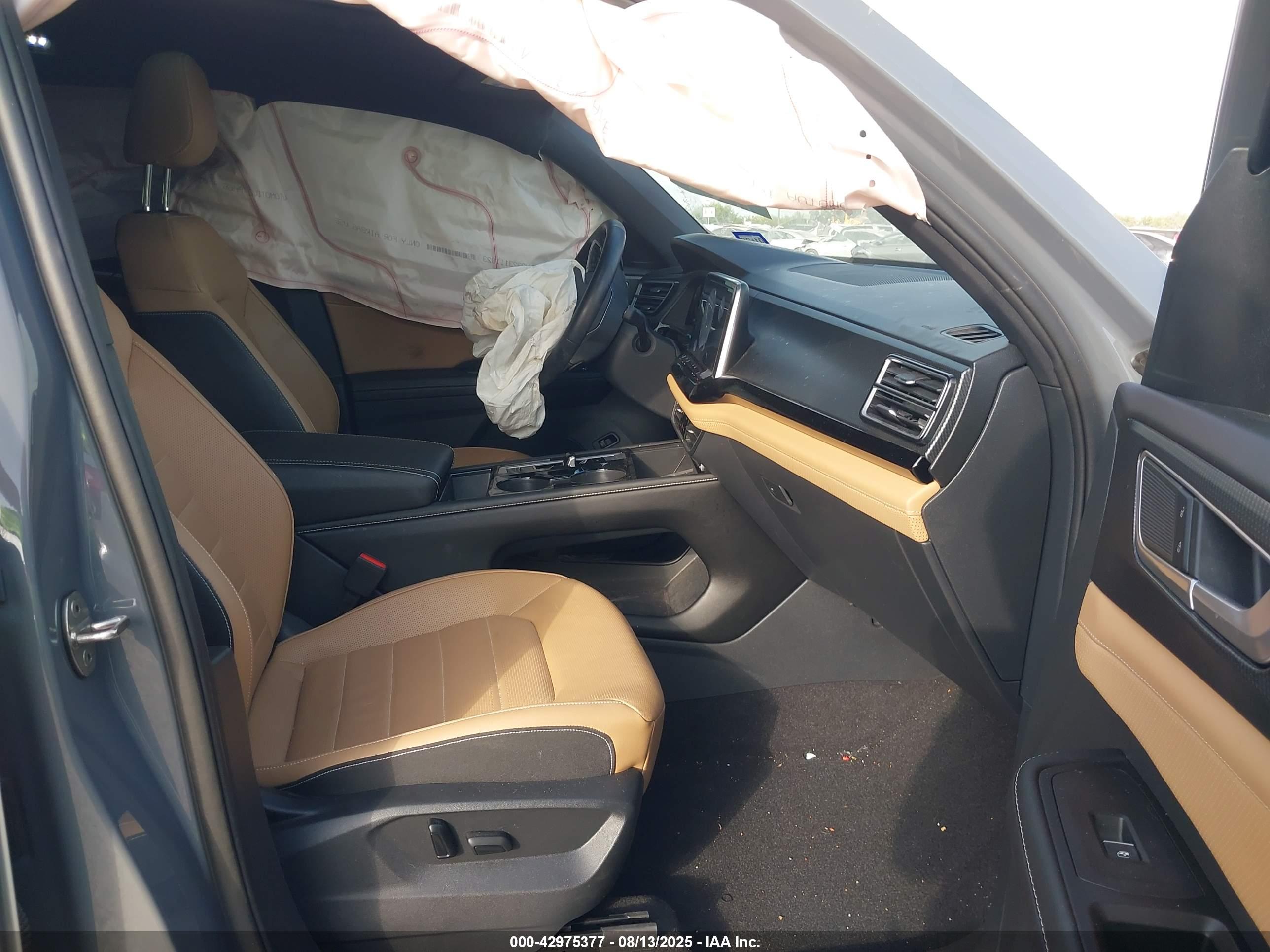 VOLKSWAGEN ATLAS image 5