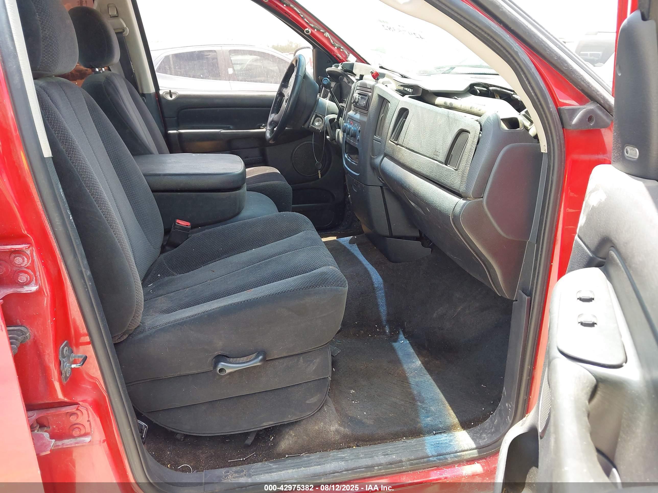 DODGE RAM image 5