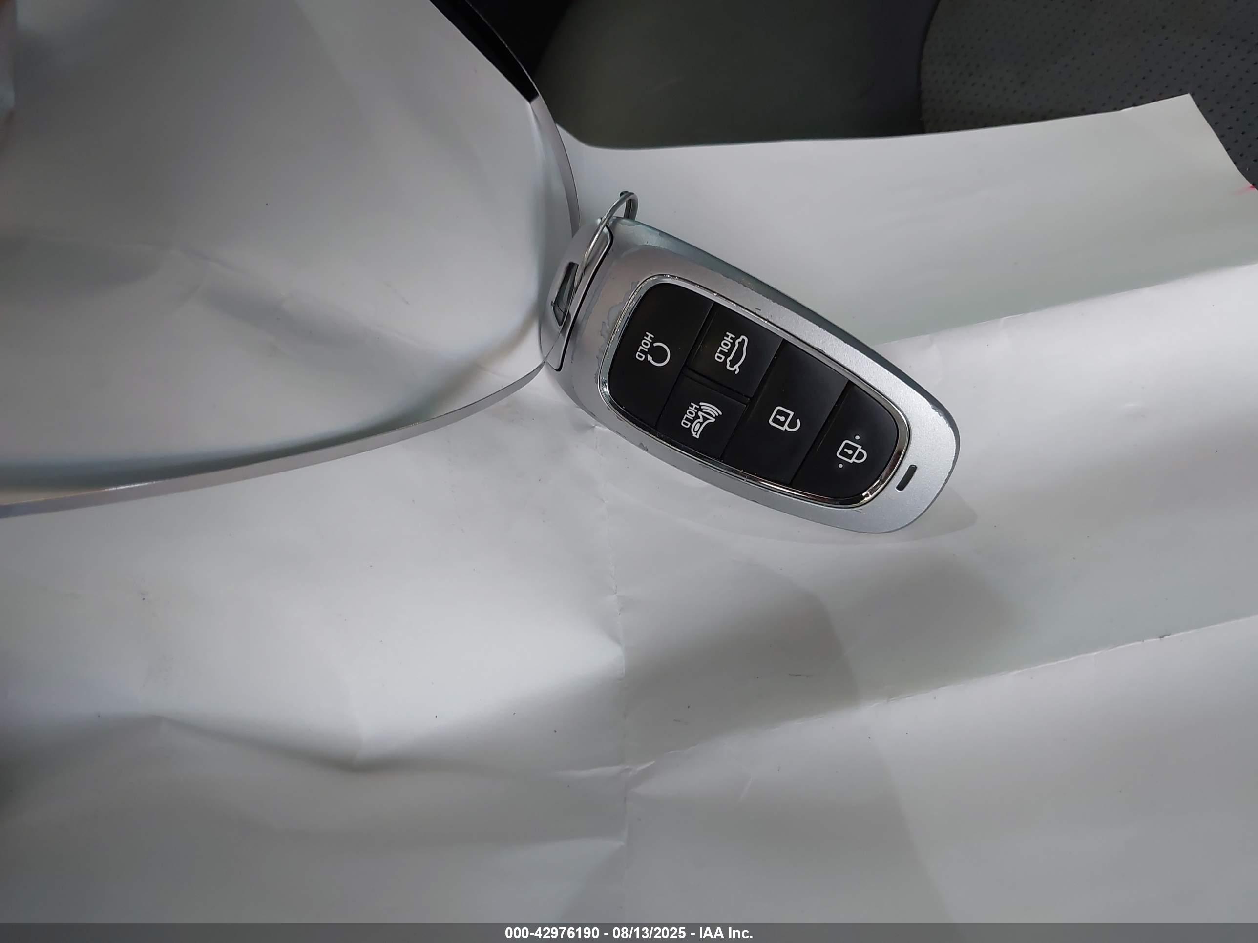 HYUNDAI SONATA image 11