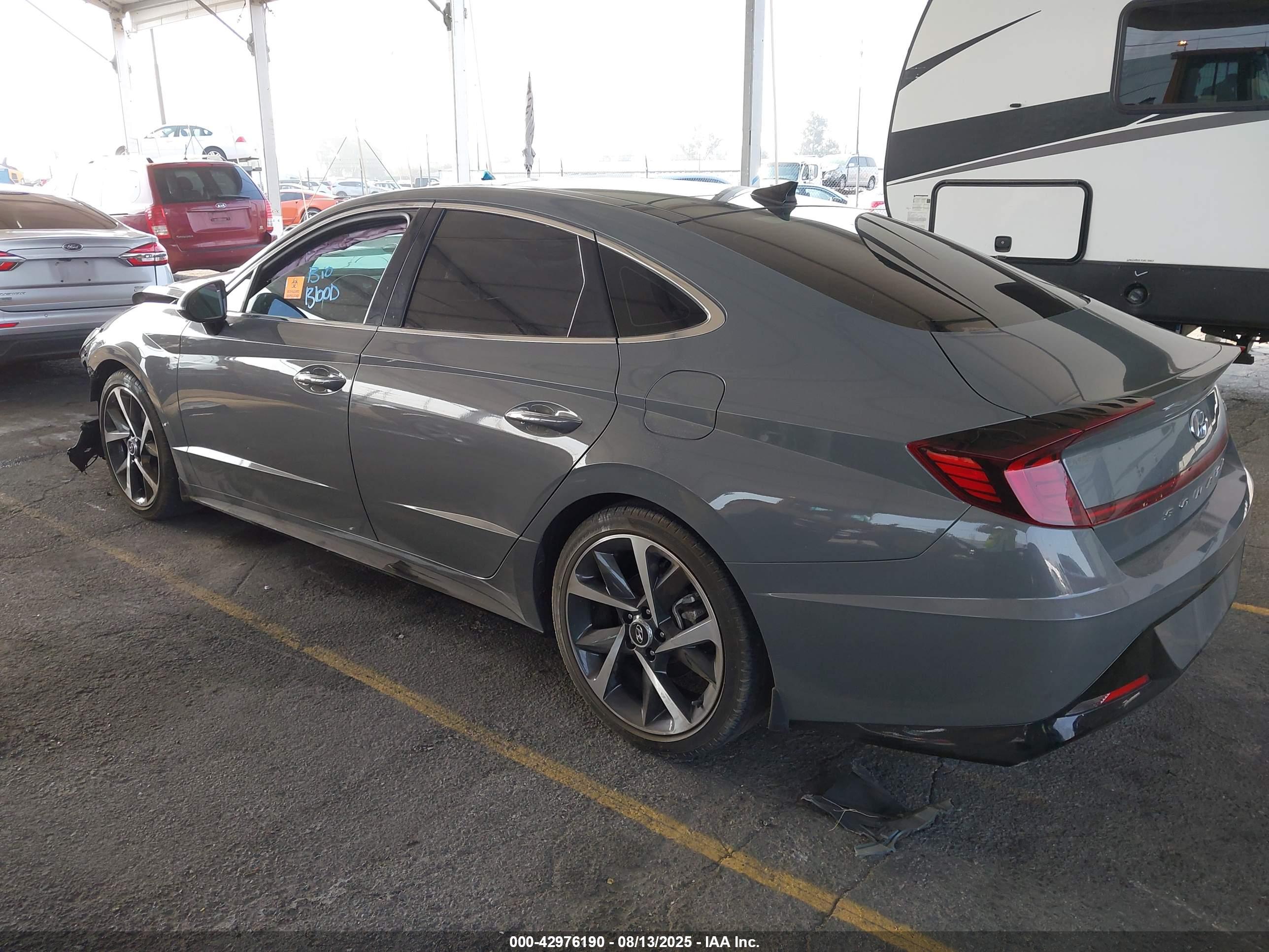 HYUNDAI SONATA image 3