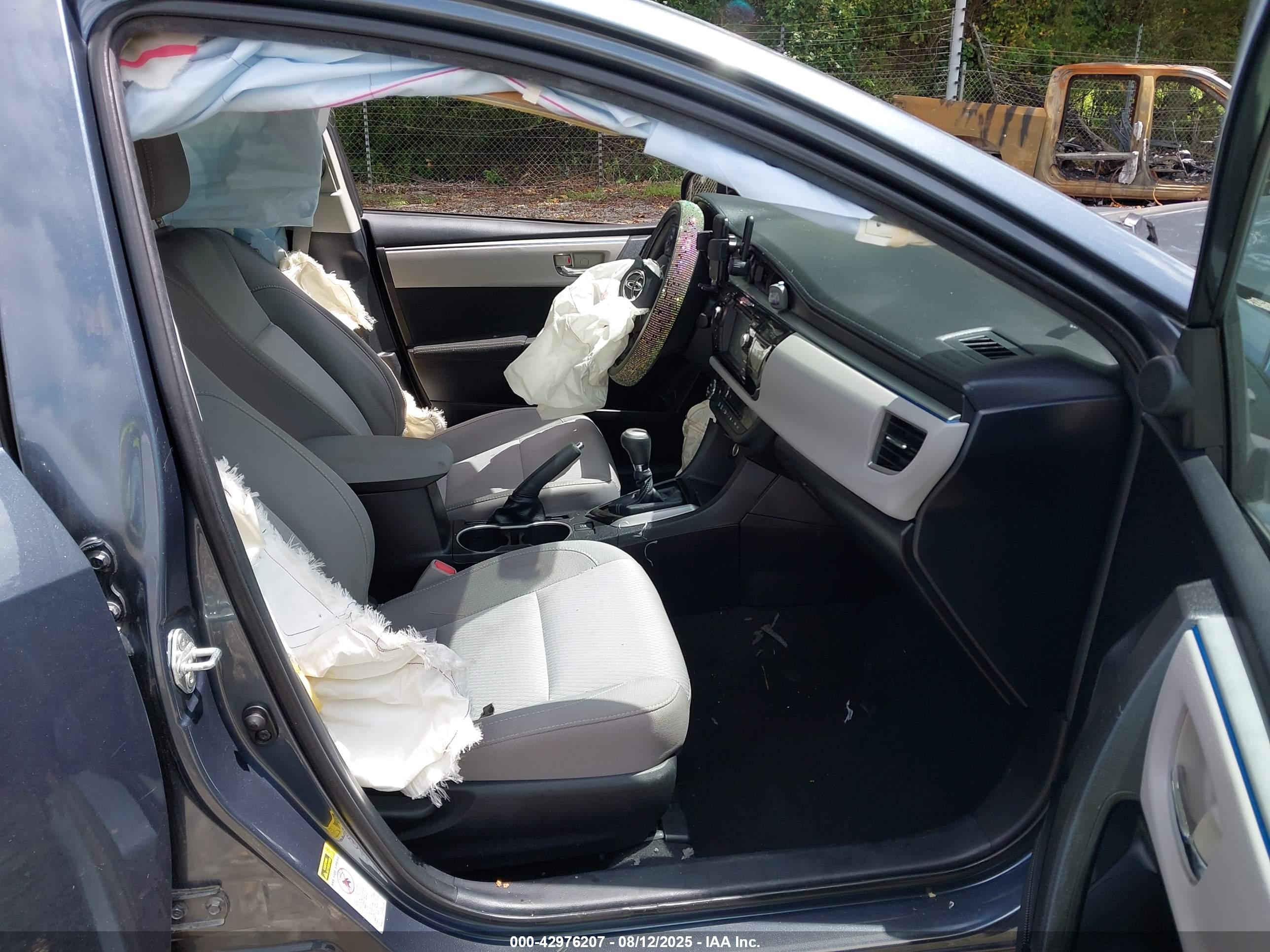 TOYOTA COROLLA image 5