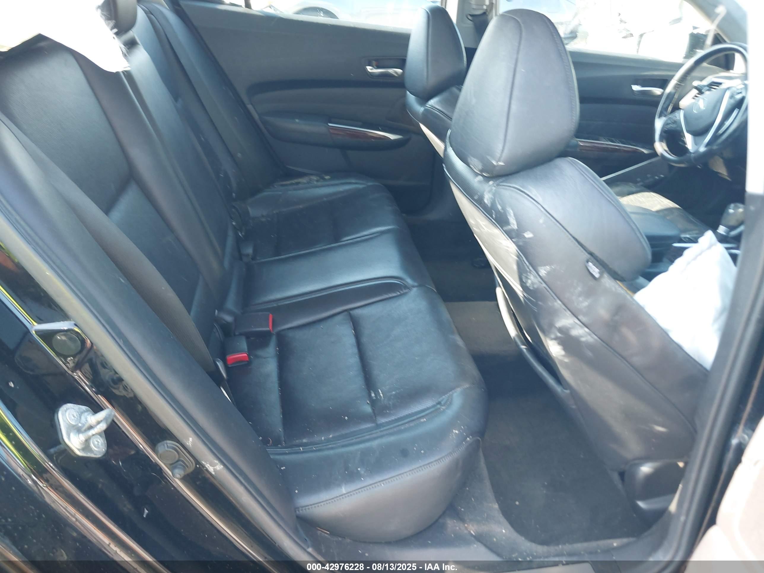 ACURA TLX image 8