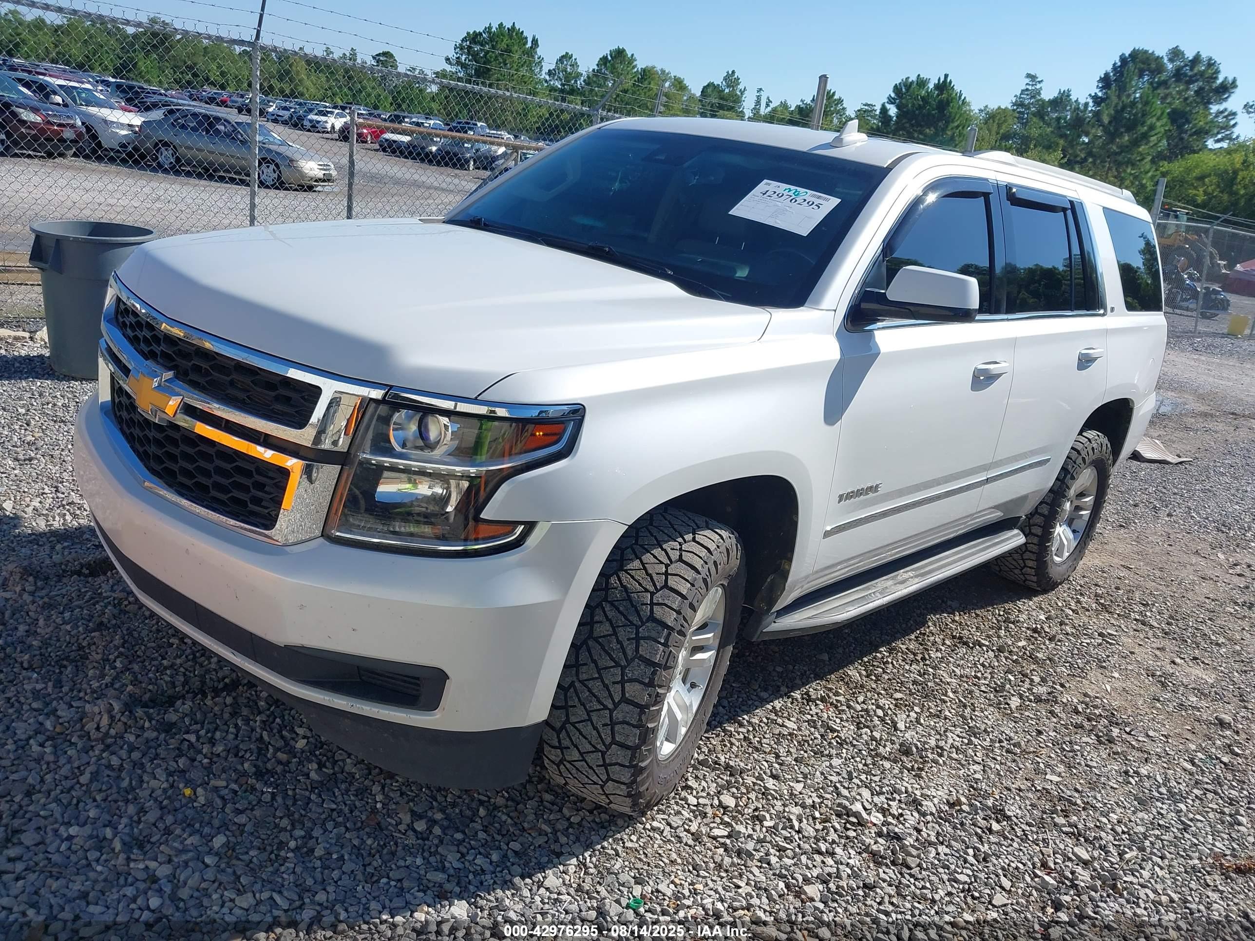 CHEVROLET TAHOE image 2