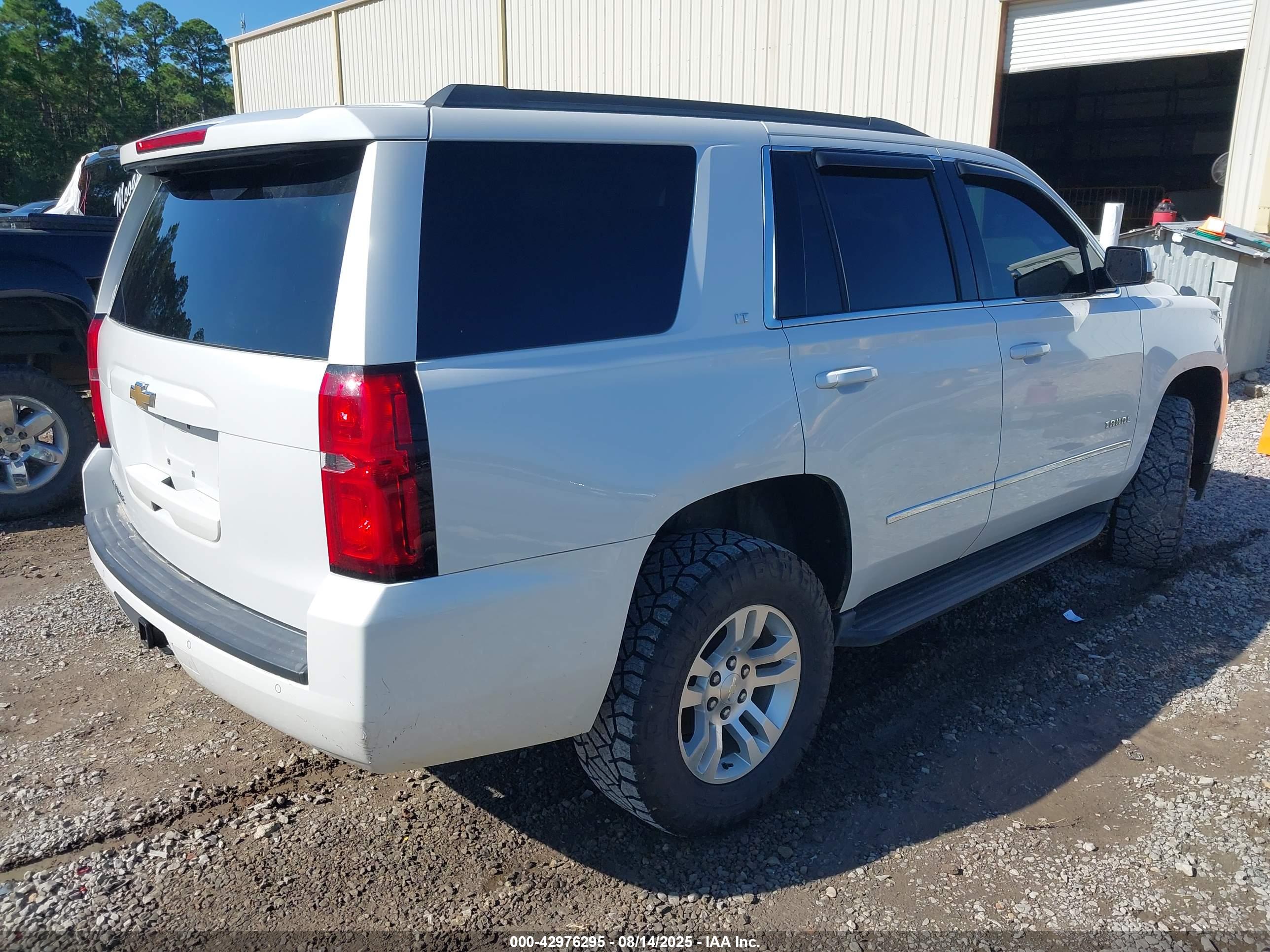 CHEVROLET TAHOE image 4