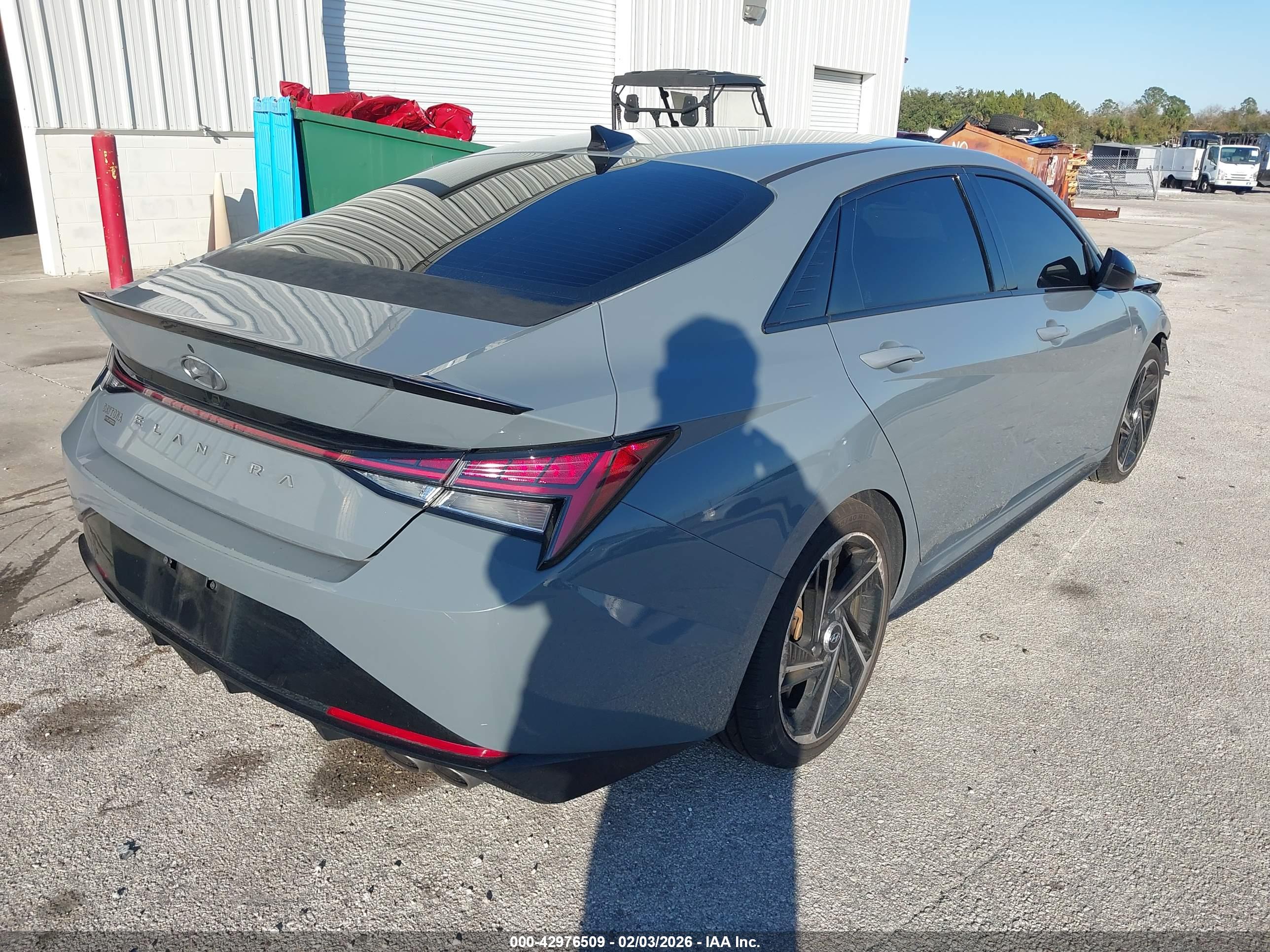HYUNDAI ELANTRA image 4