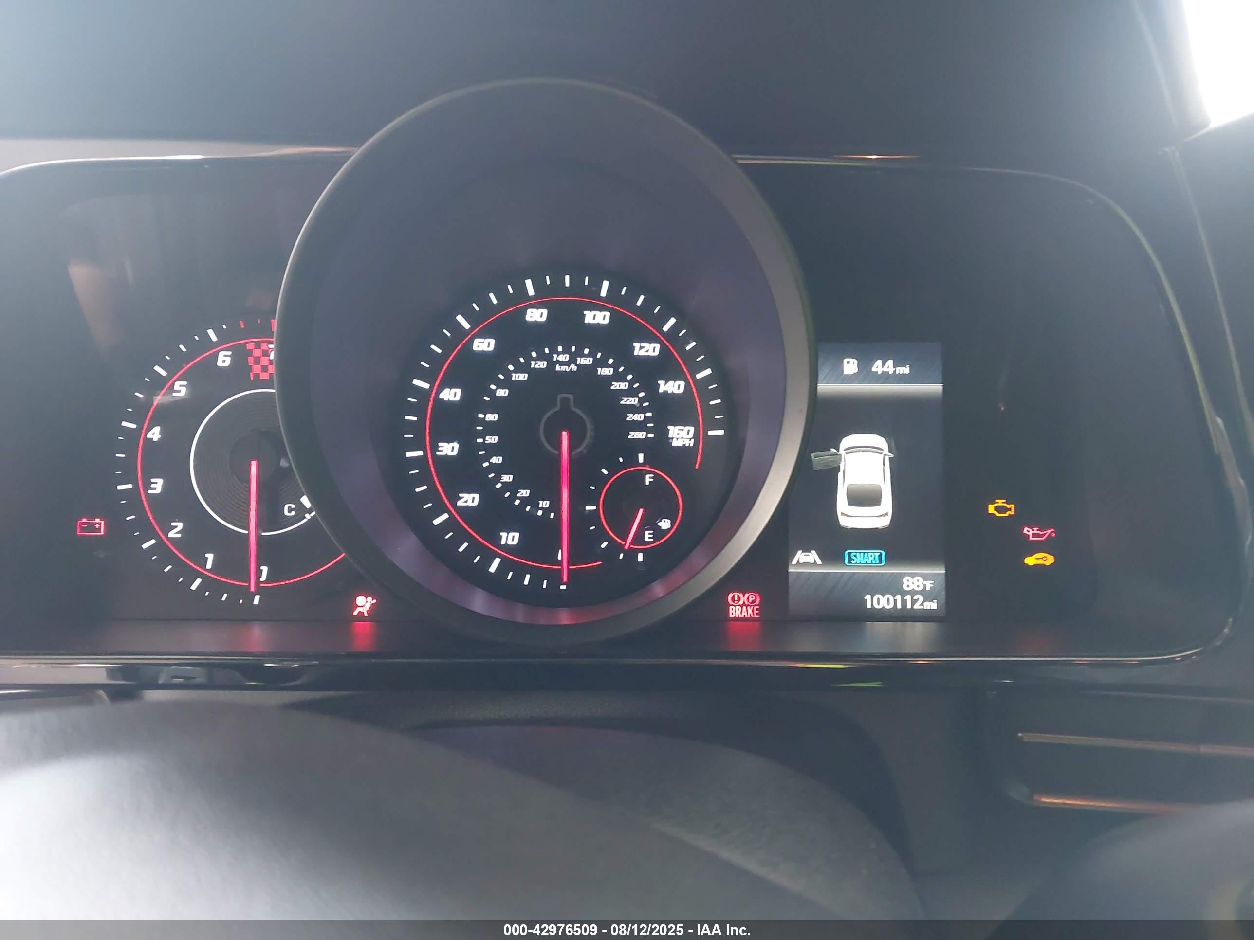 HYUNDAI ELANTRA image 7