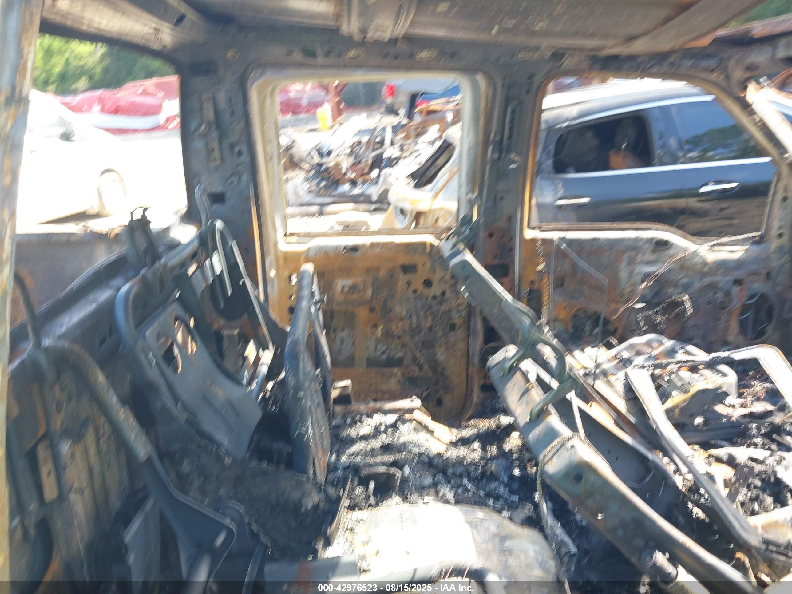 FORD F-250 image 8