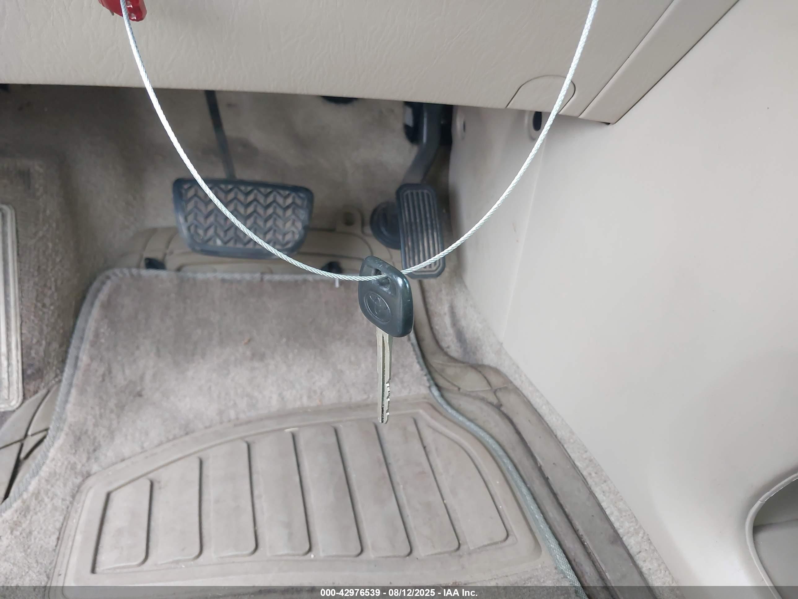 TOYOTA HIGHLANDER image 11