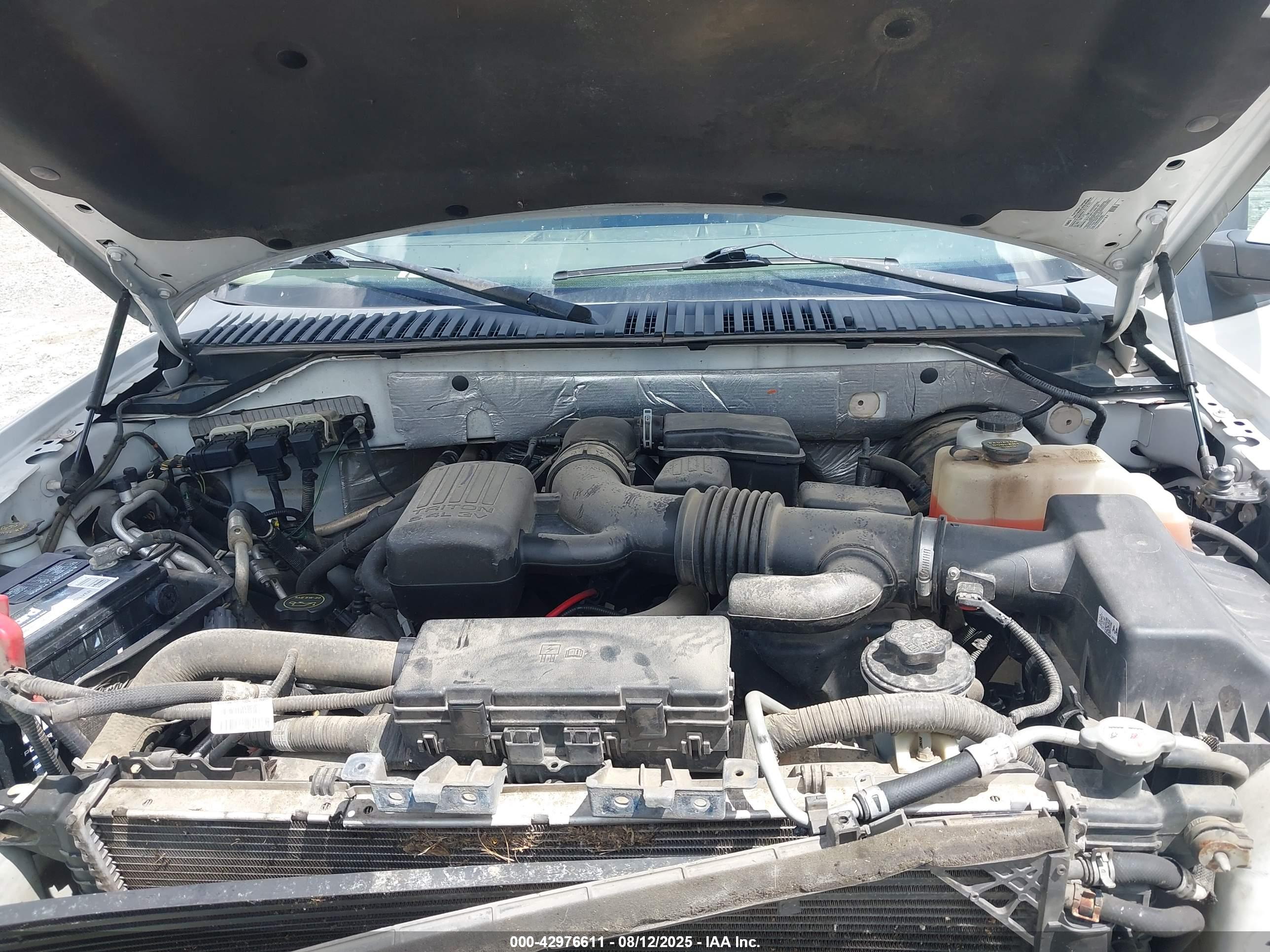 FORD EXPEDITION image 10