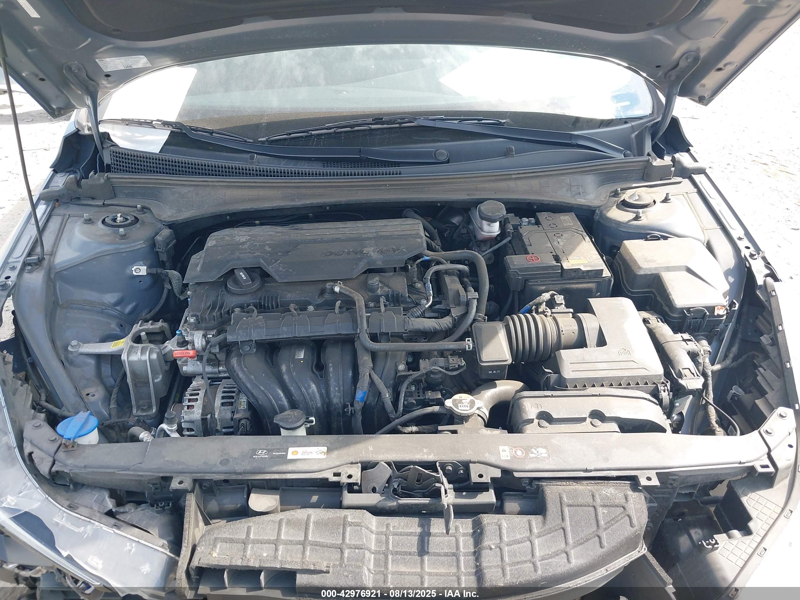 HYUNDAI ELANTRA image 10
