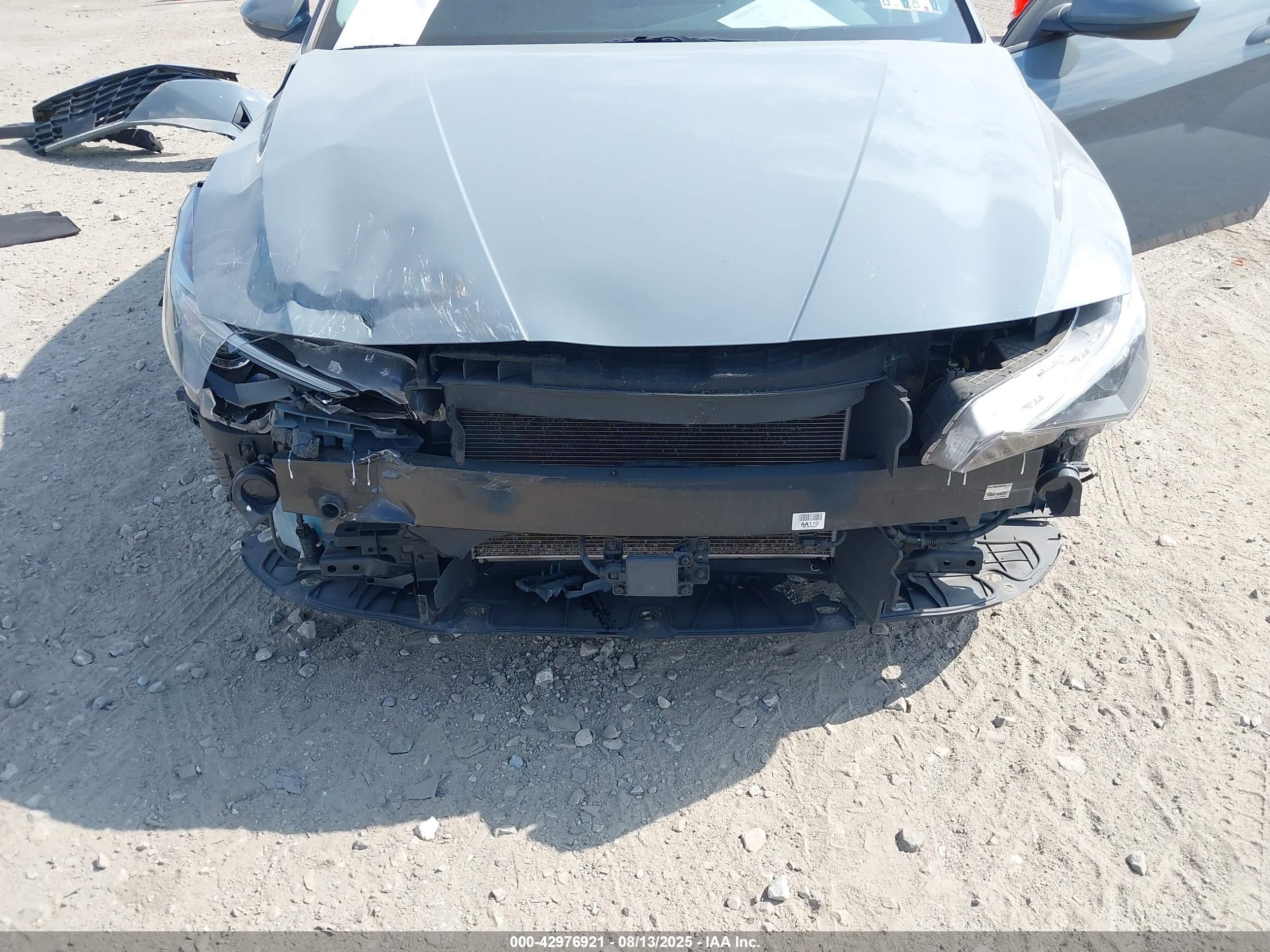 HYUNDAI ELANTRA image 6