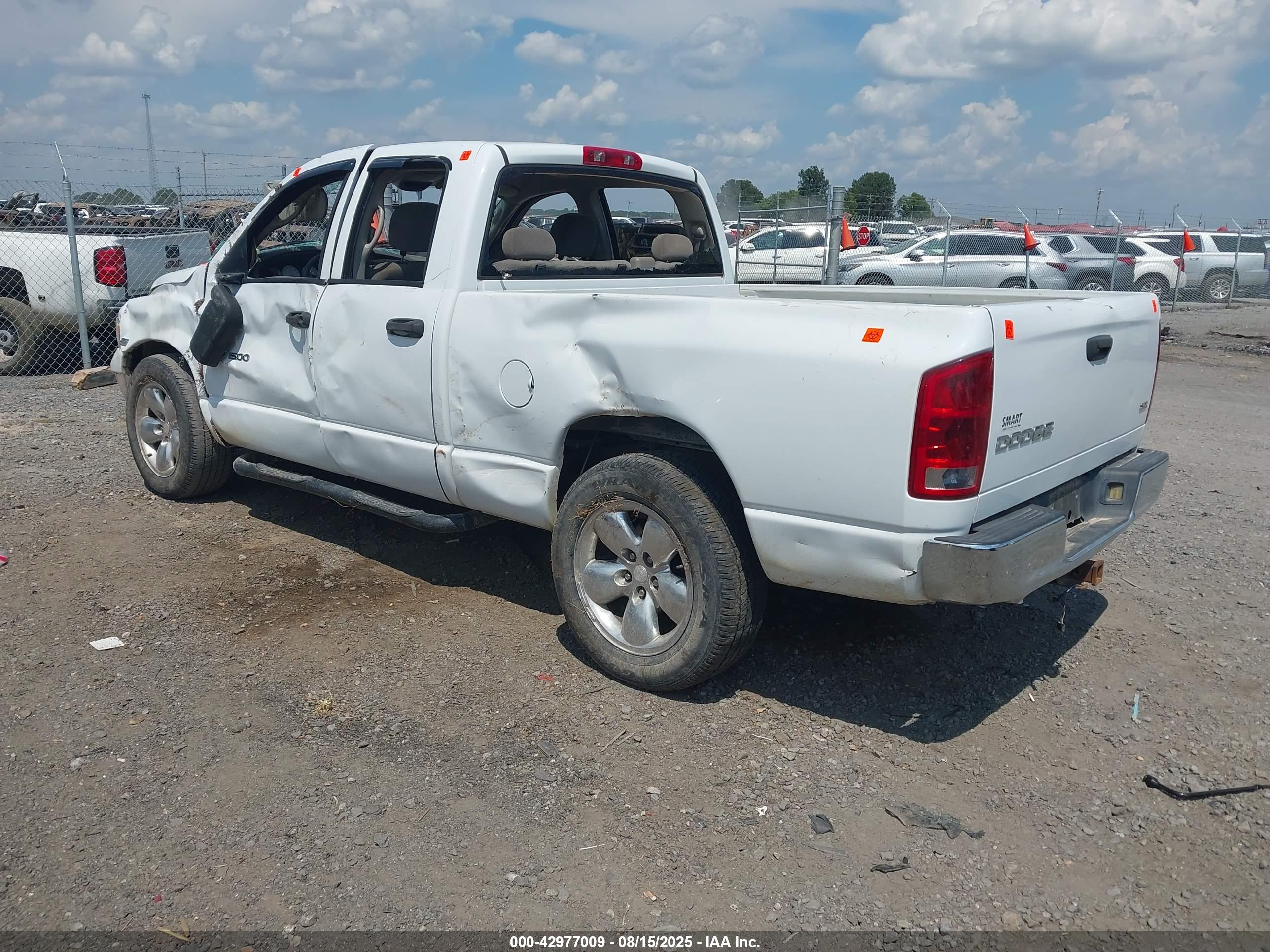 DODGE RAM image 3