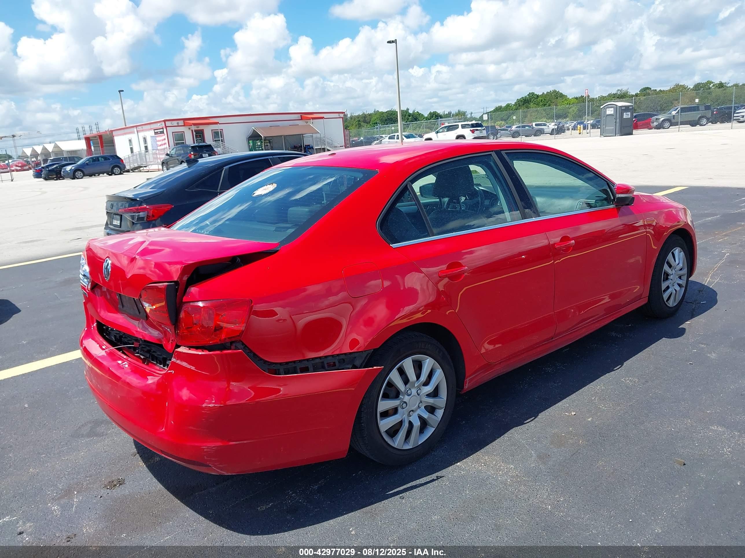 VOLKSWAGEN JETTA image 4