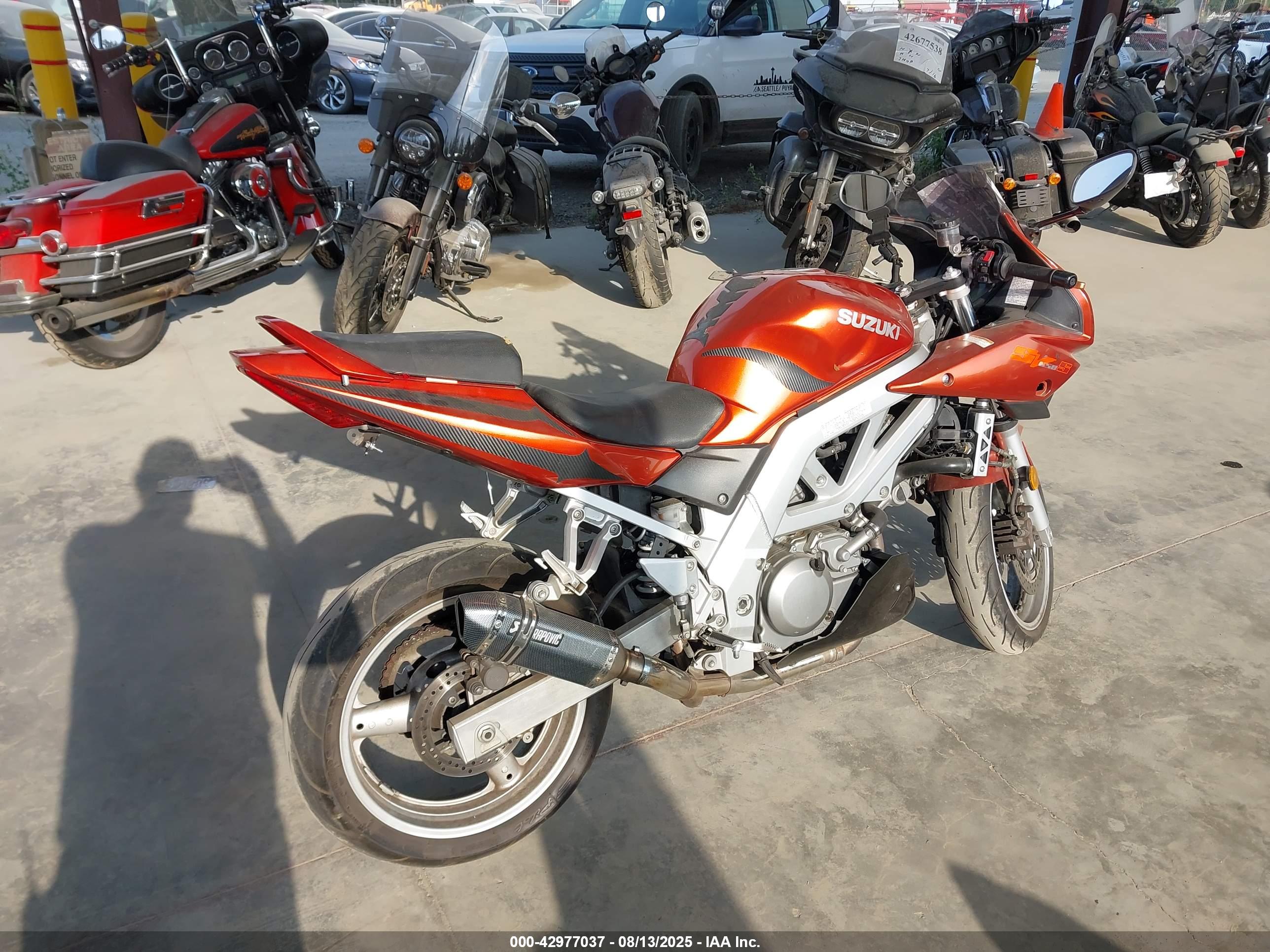 SUZUKI SV650 image 4