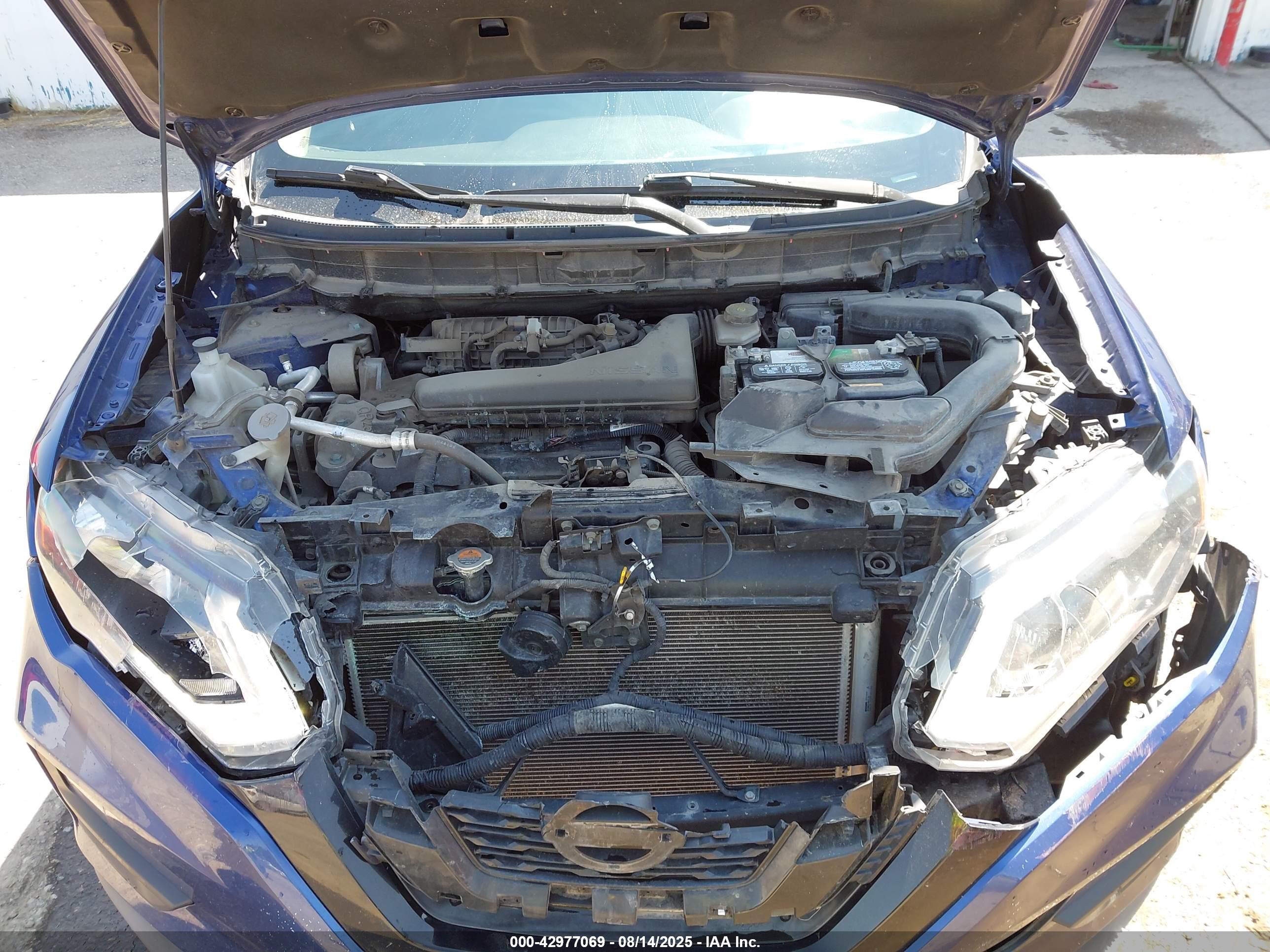 NISSAN ROGUE image 10
