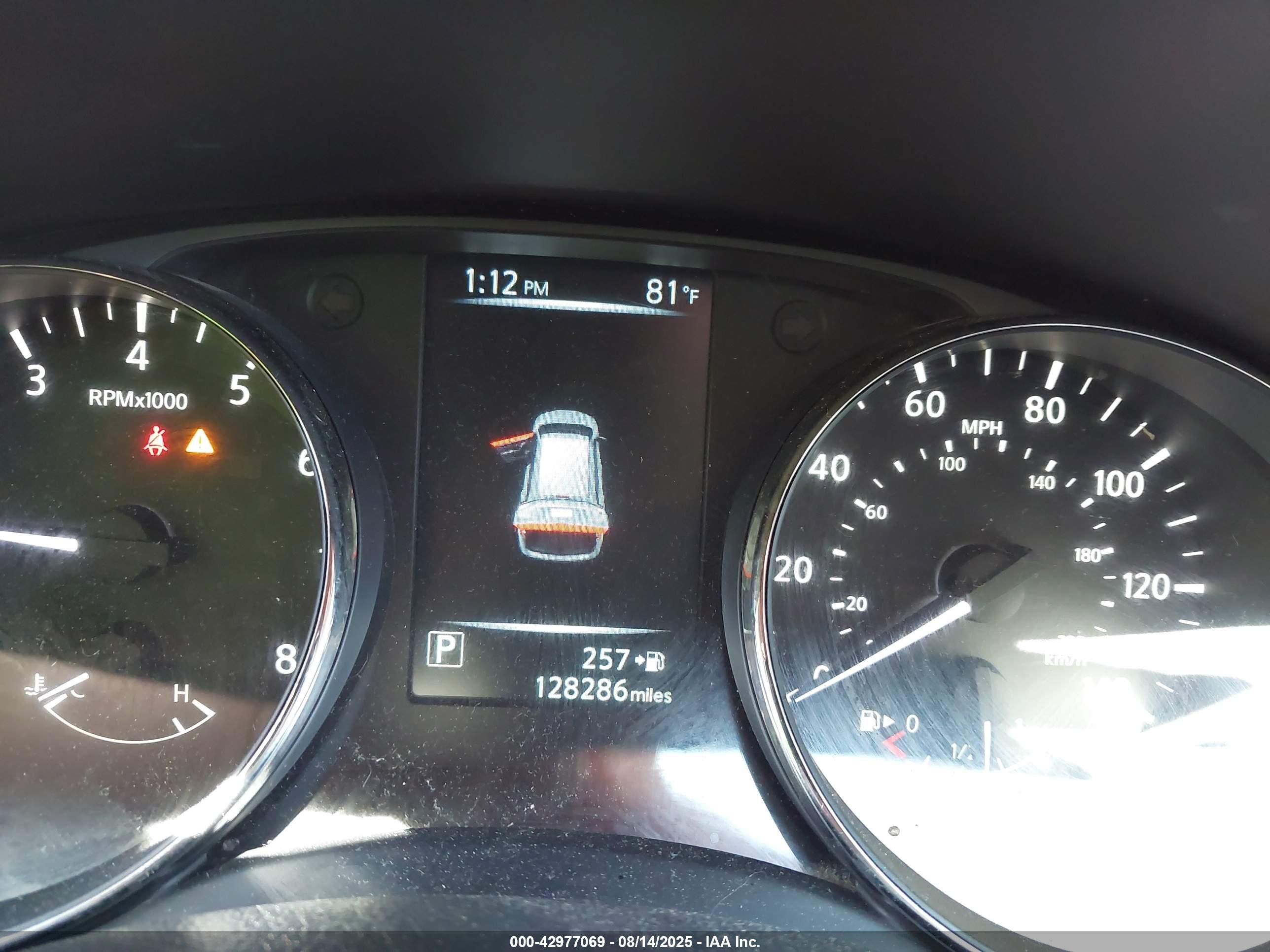 NISSAN ROGUE image 7