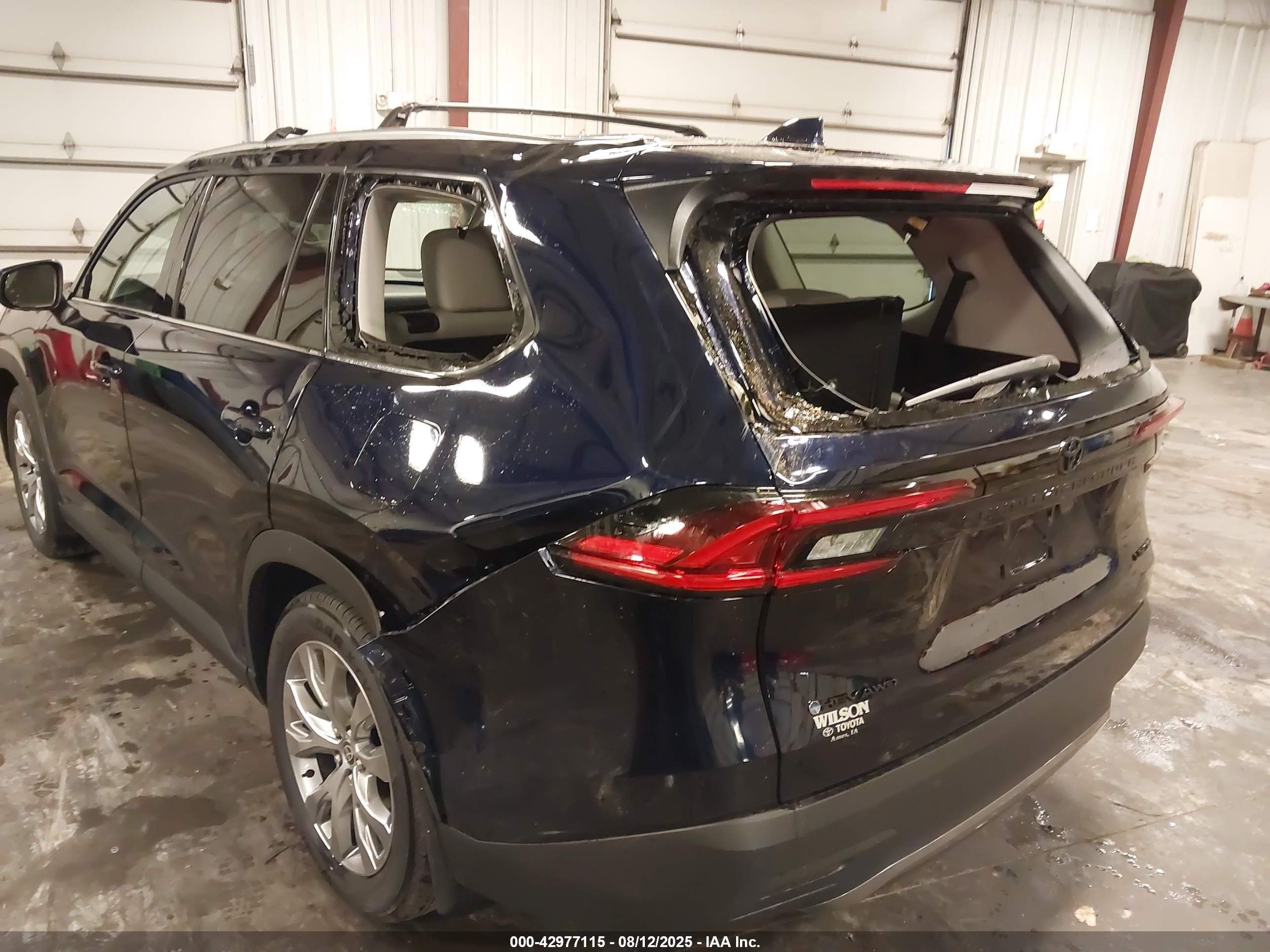 TOYOTA GRAND image 6