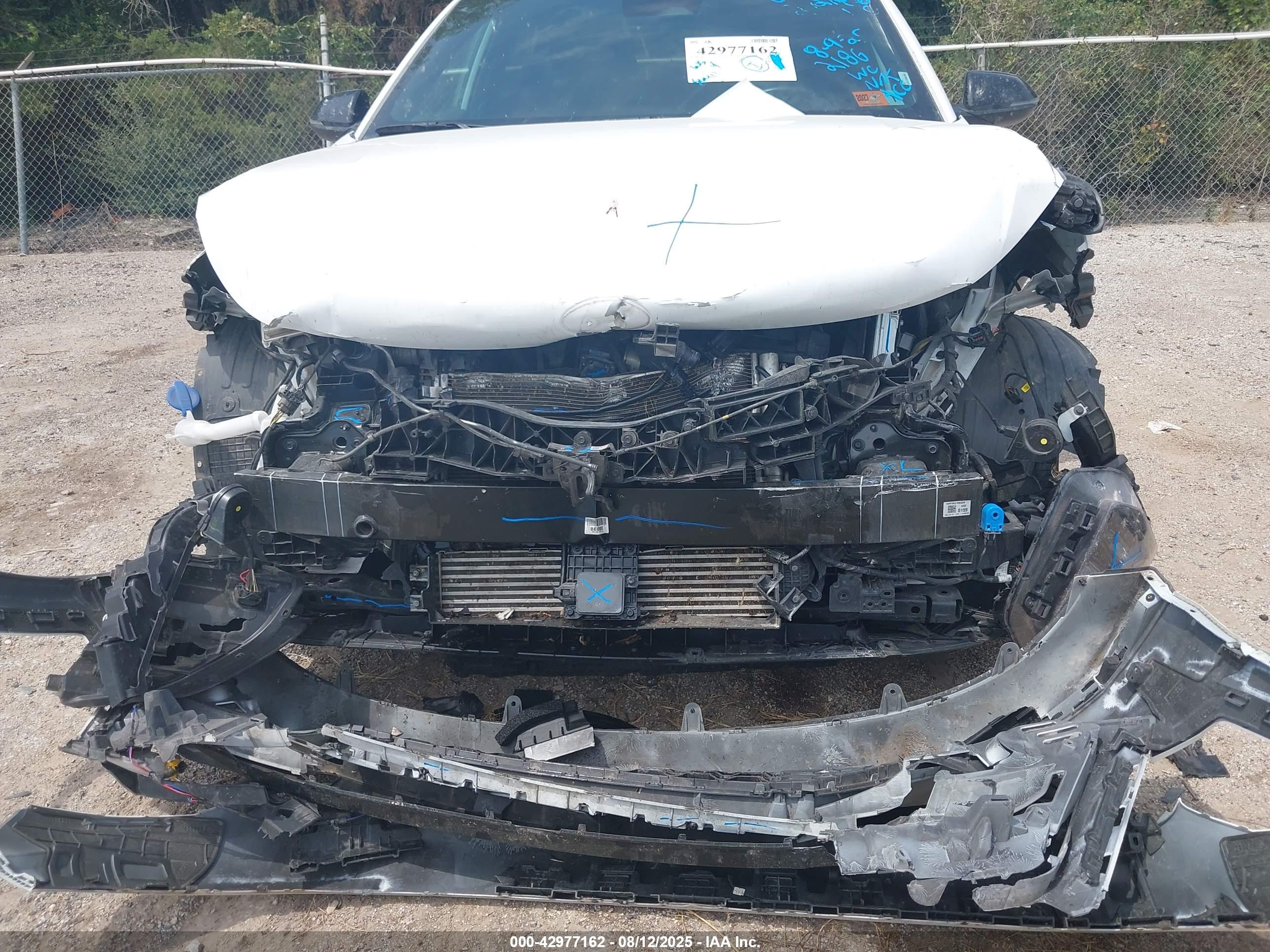 HYUNDAI KONA image 6