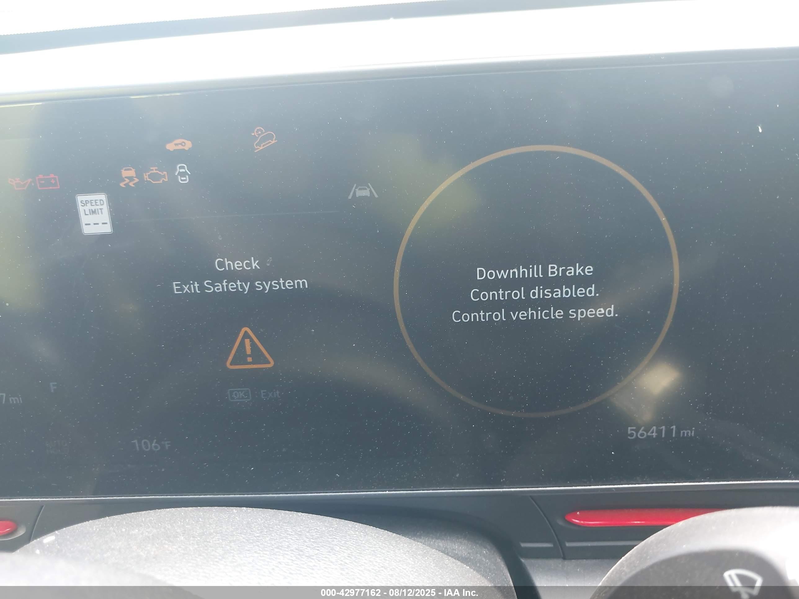 HYUNDAI KONA image 7