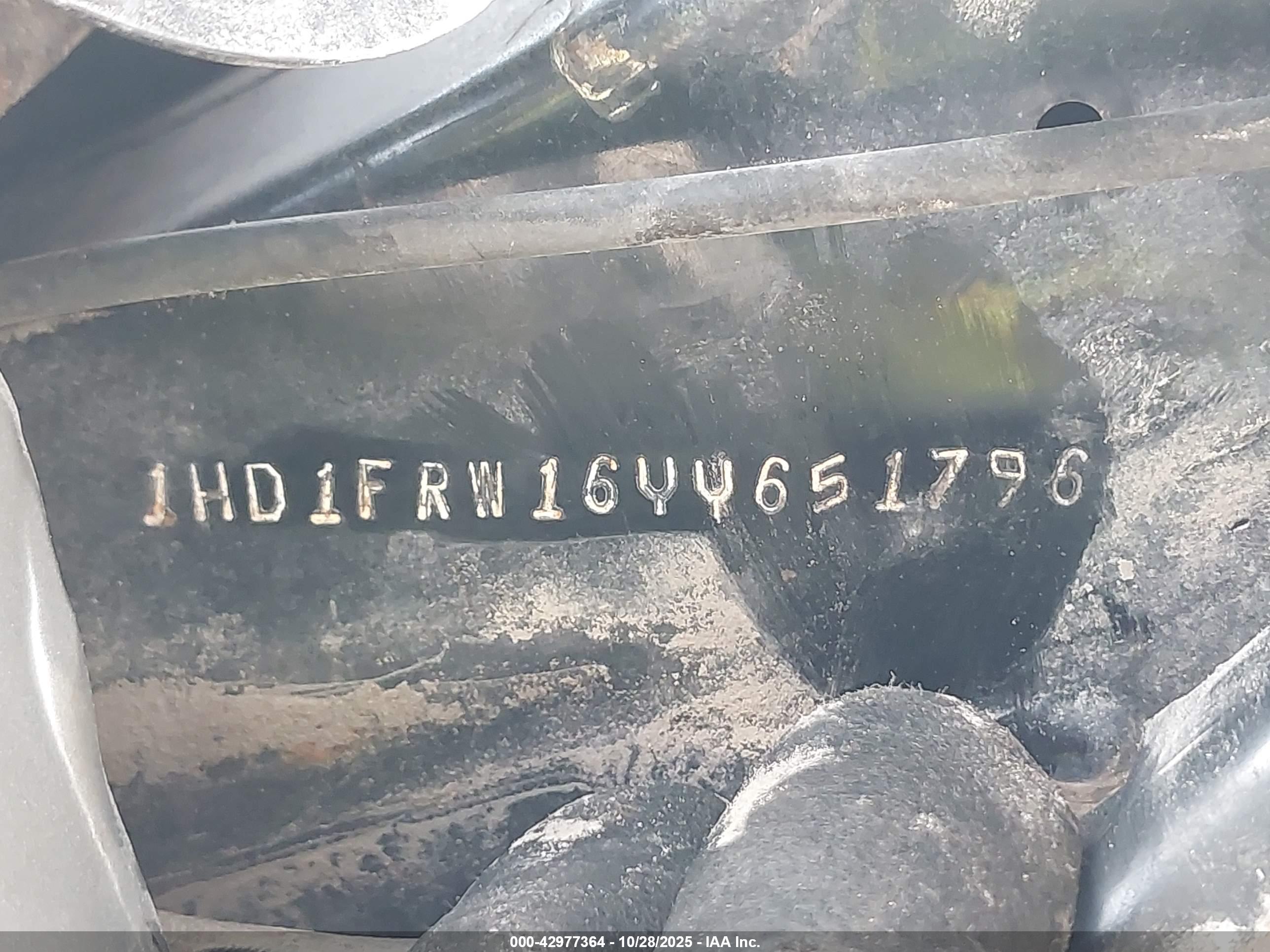 HARLEY-DAVIDSON FLHRCI image 10