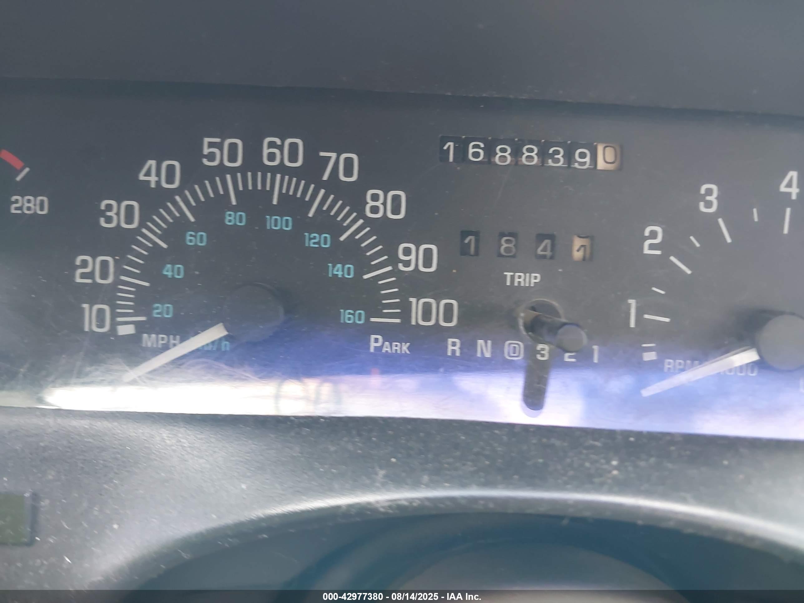 BUICK LESABRE image 7