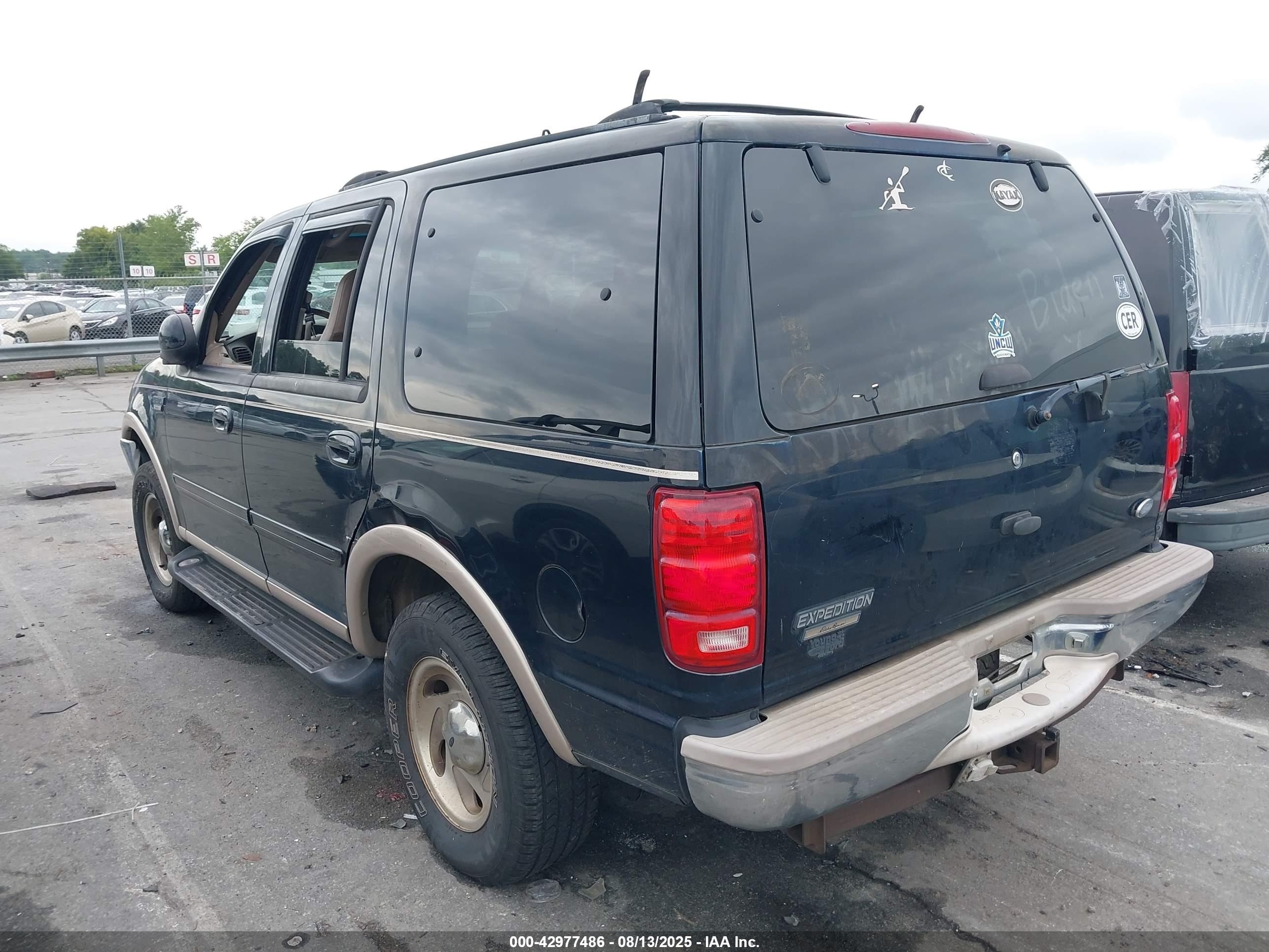 FORD EXPEDITION image 3