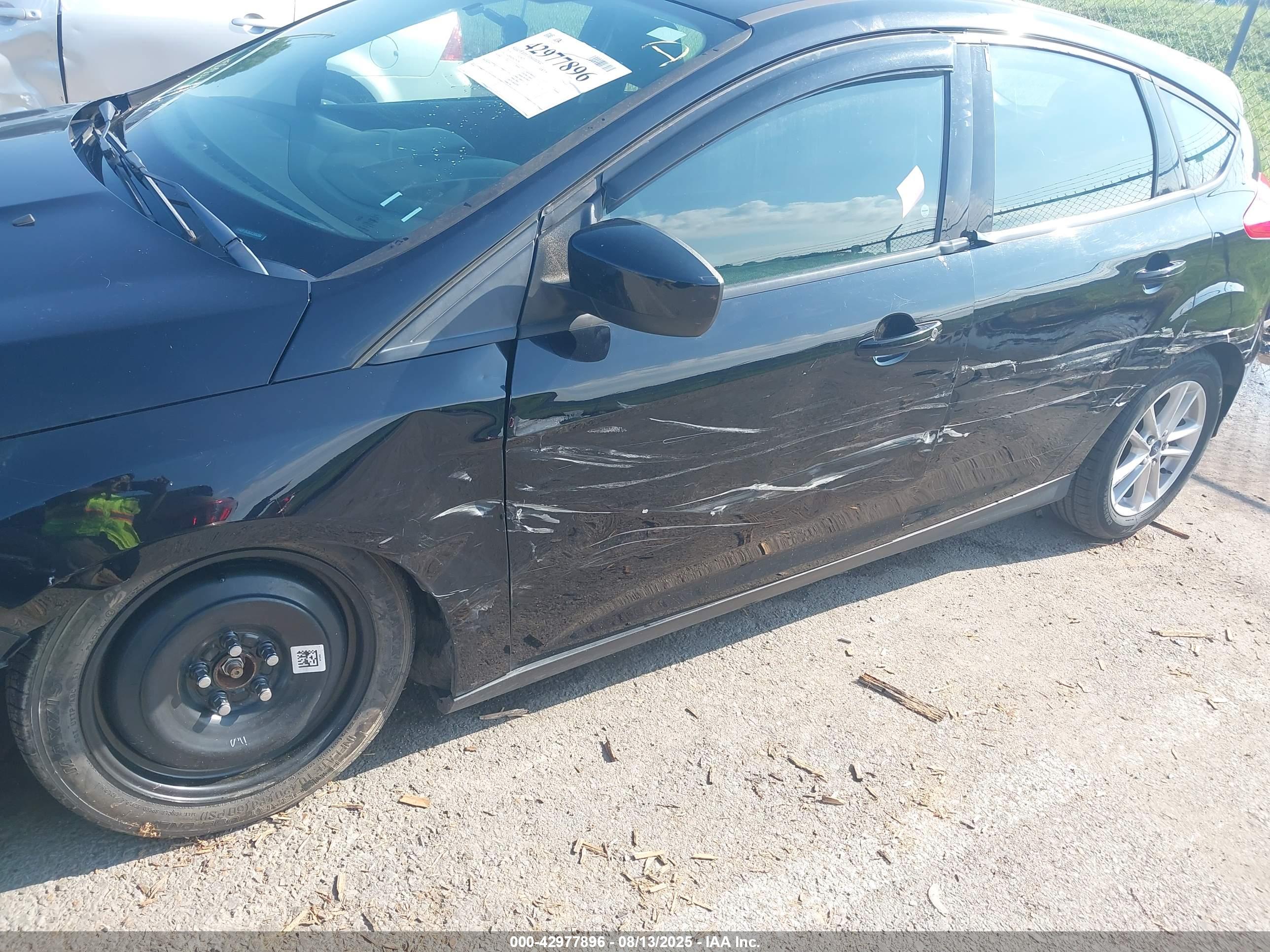 FORD FOCUS image 6