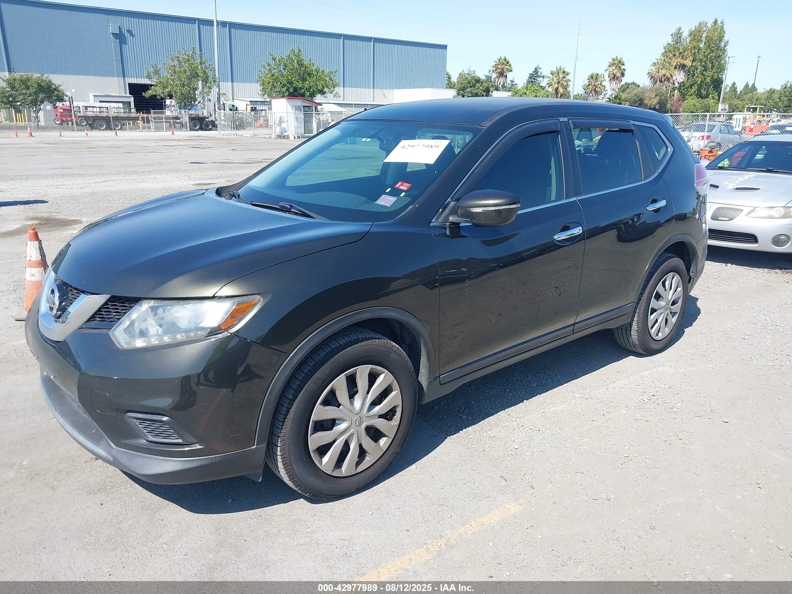 NISSAN ROGUE image 2