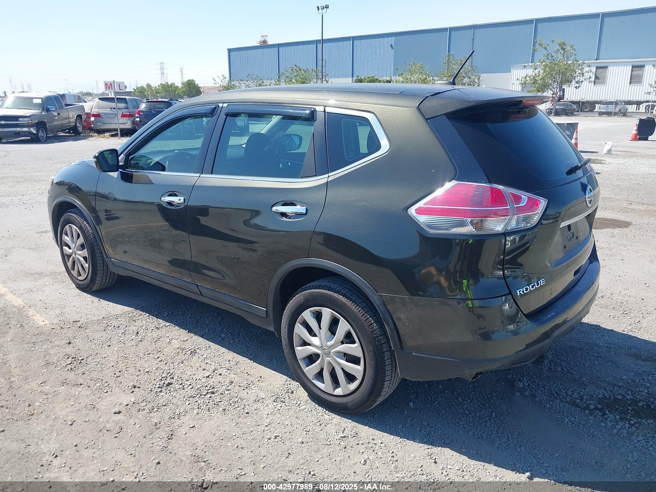 NISSAN ROGUE image 3