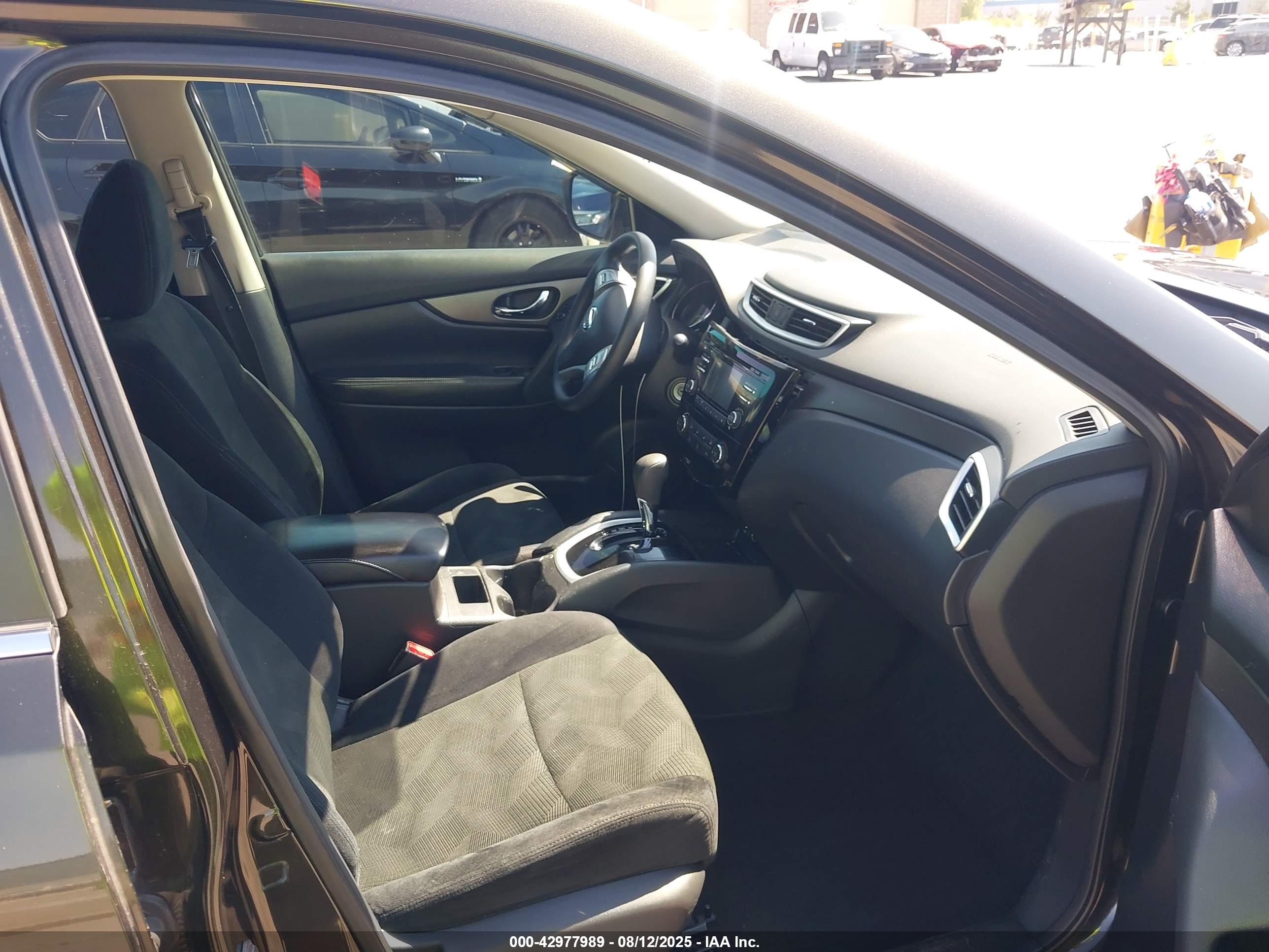NISSAN ROGUE image 5