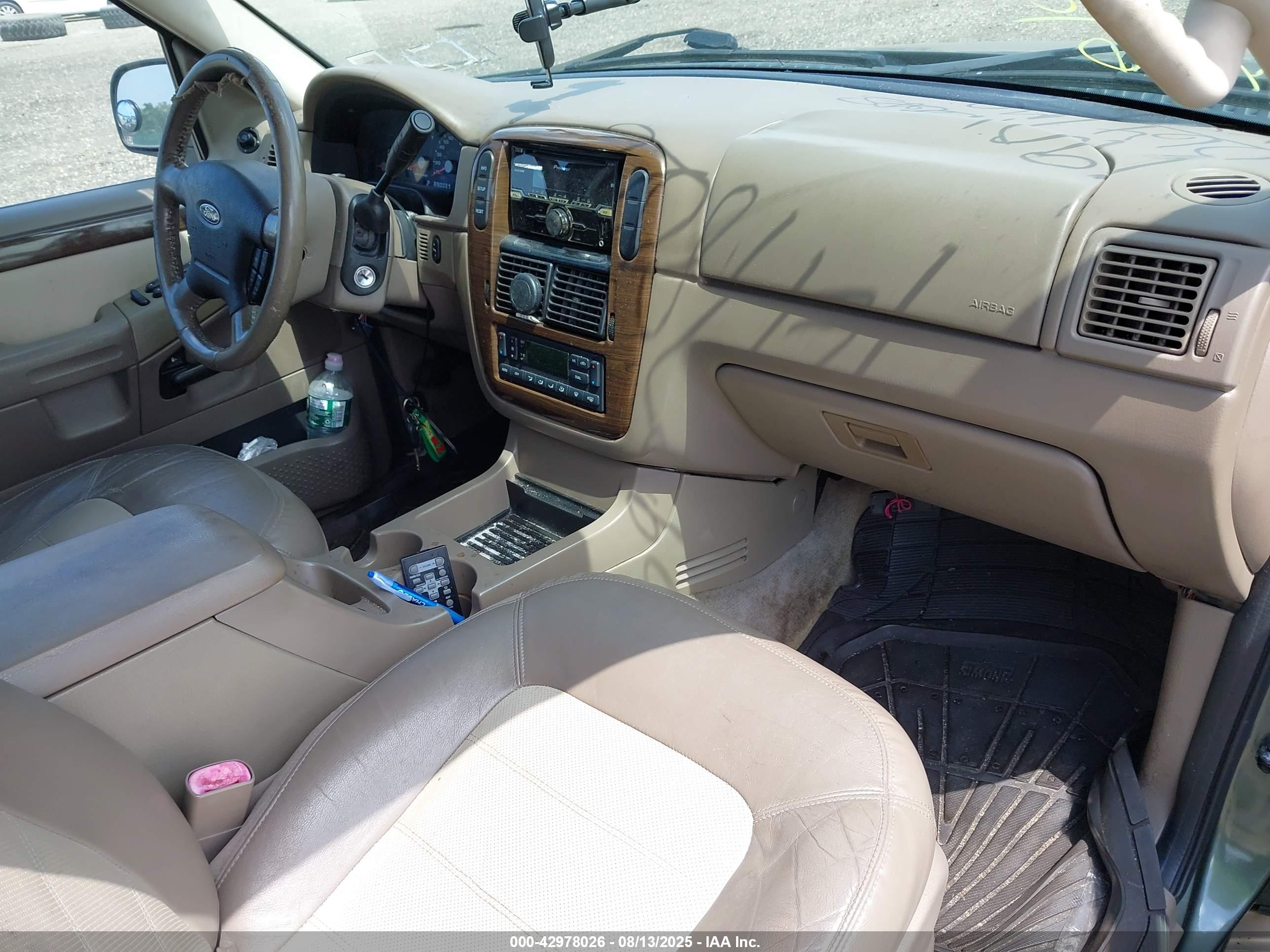 FORD EXPLORER image 5