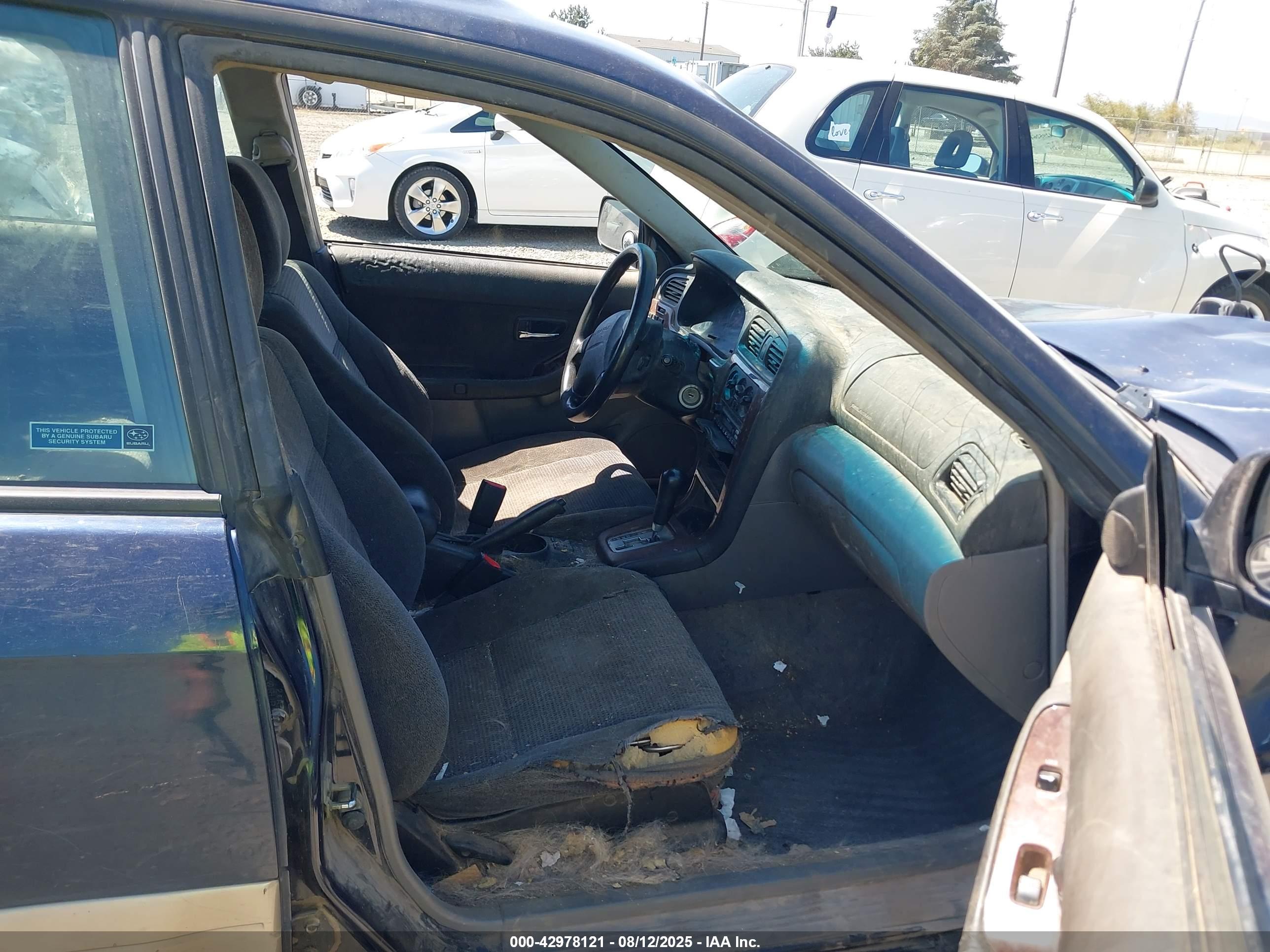 SUBARU OUTBACK image 5