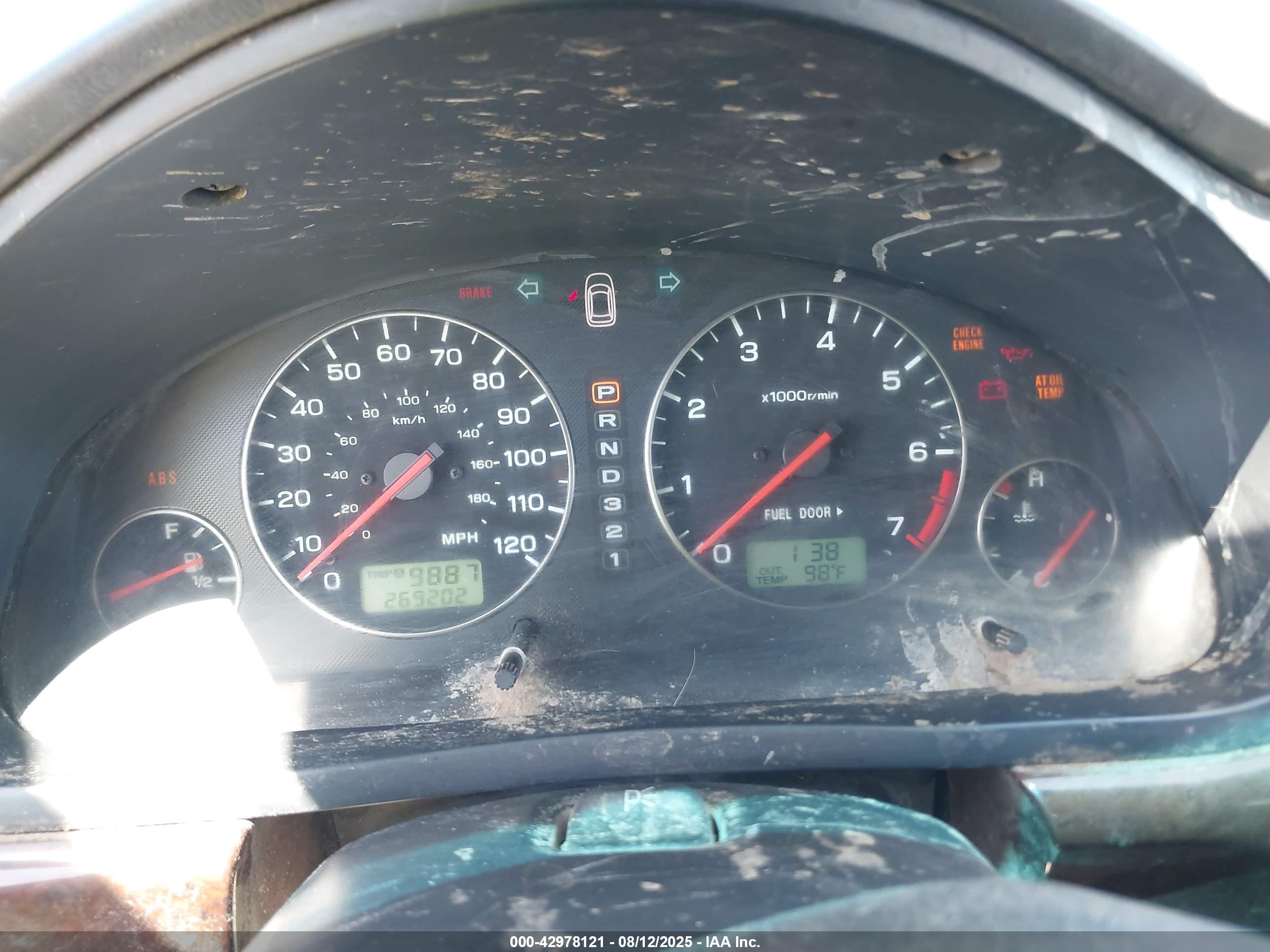 SUBARU OUTBACK image 7