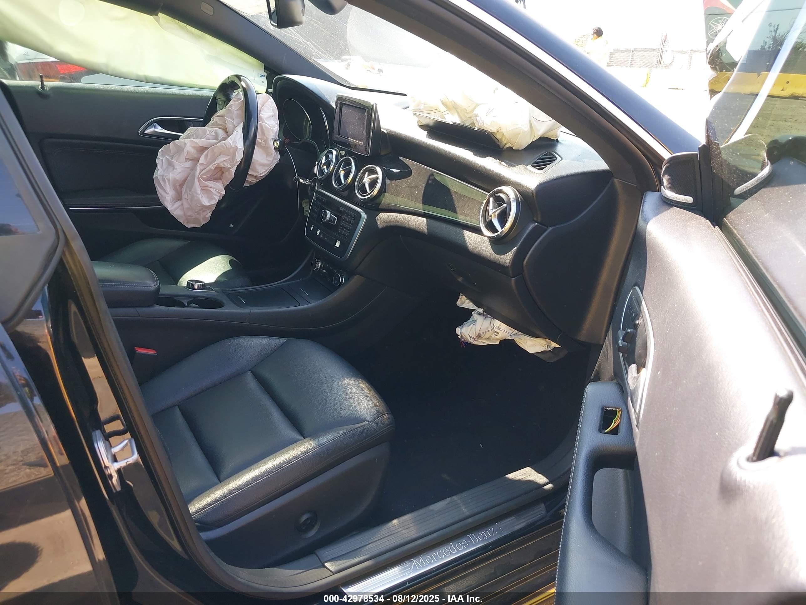MERCEDES-BENZ CLA image 5