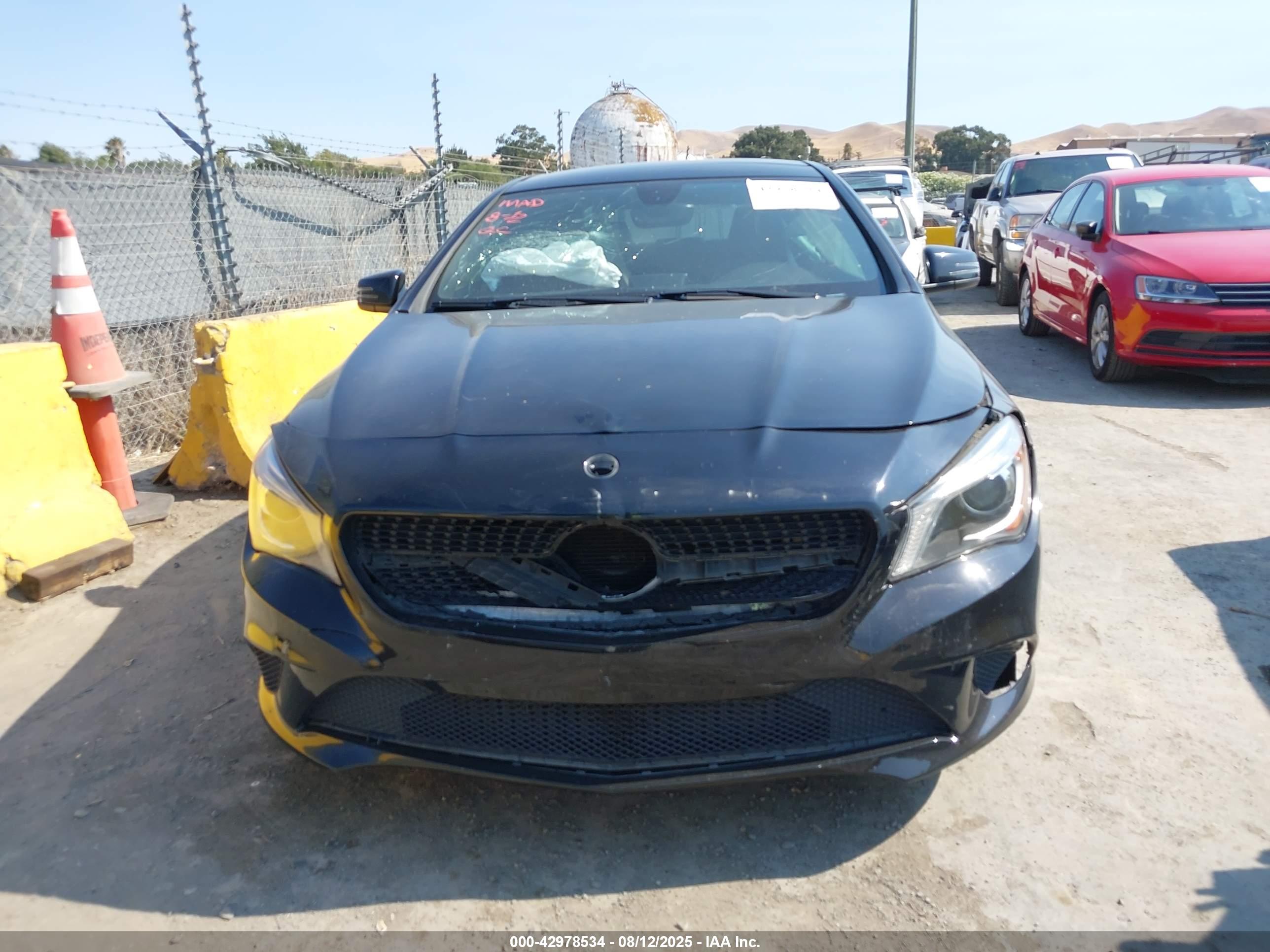 MERCEDES-BENZ CLA image 6