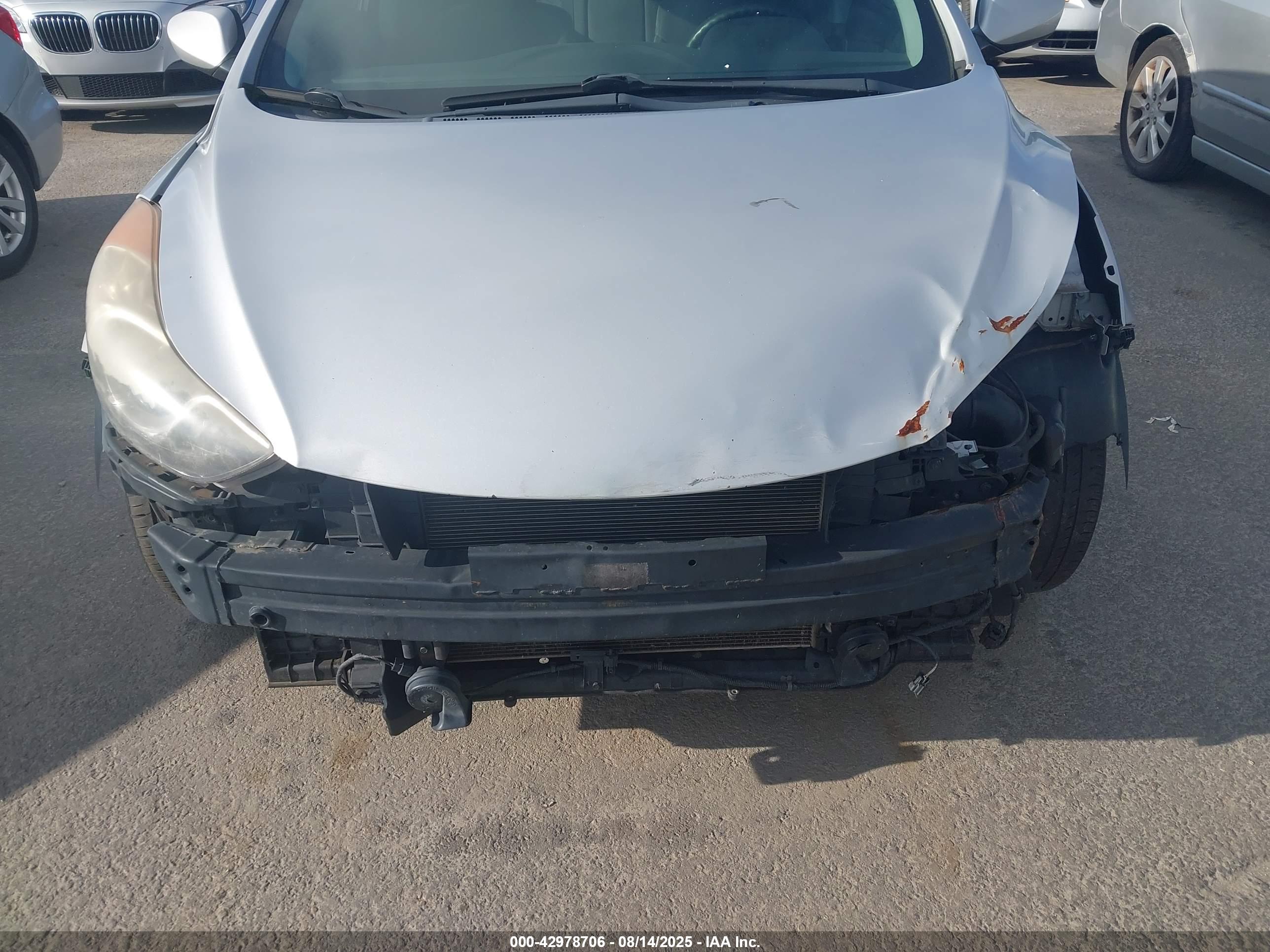 HYUNDAI ELANTRA image 6