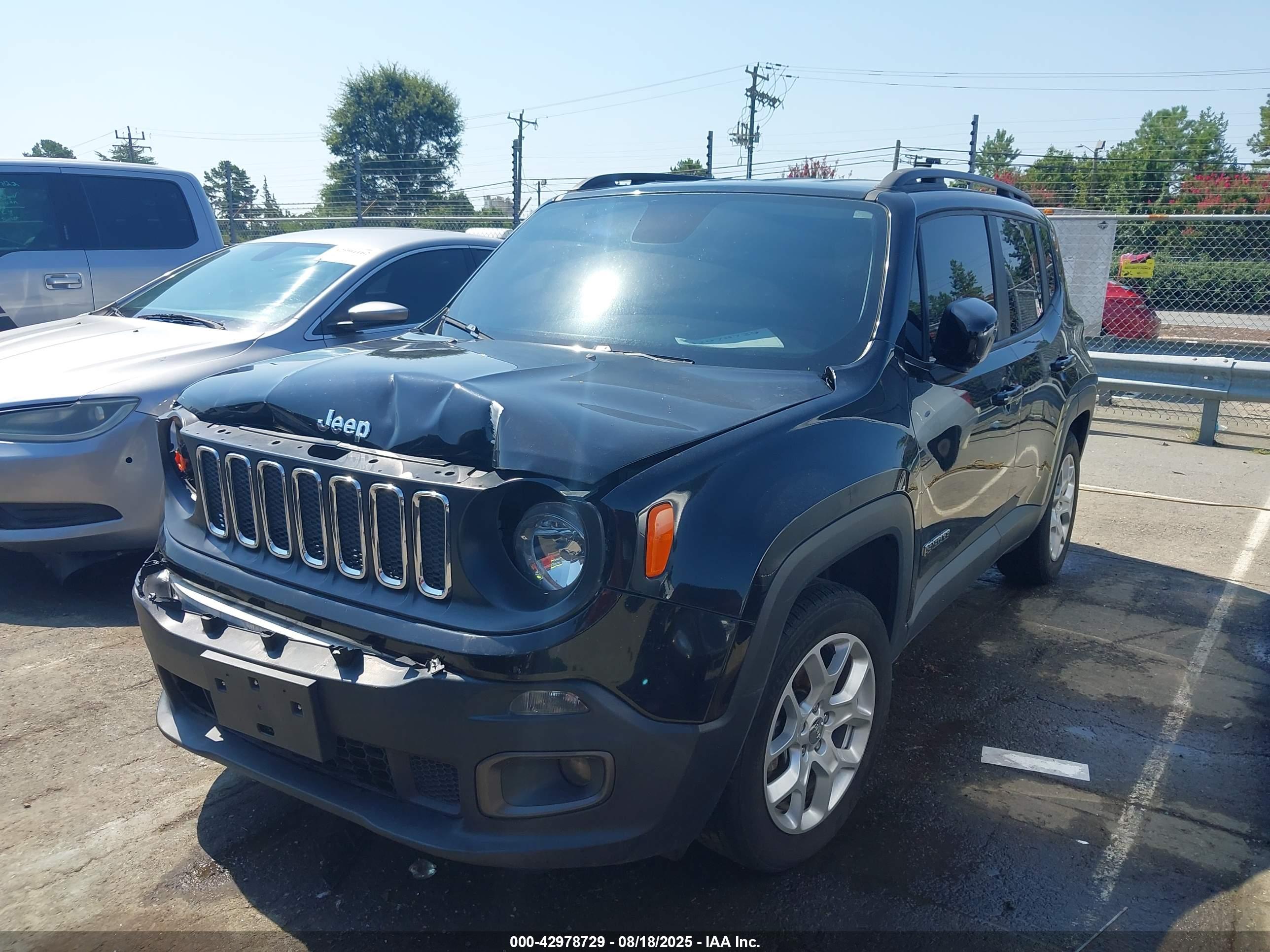 JEEP RENEGADE image 2
