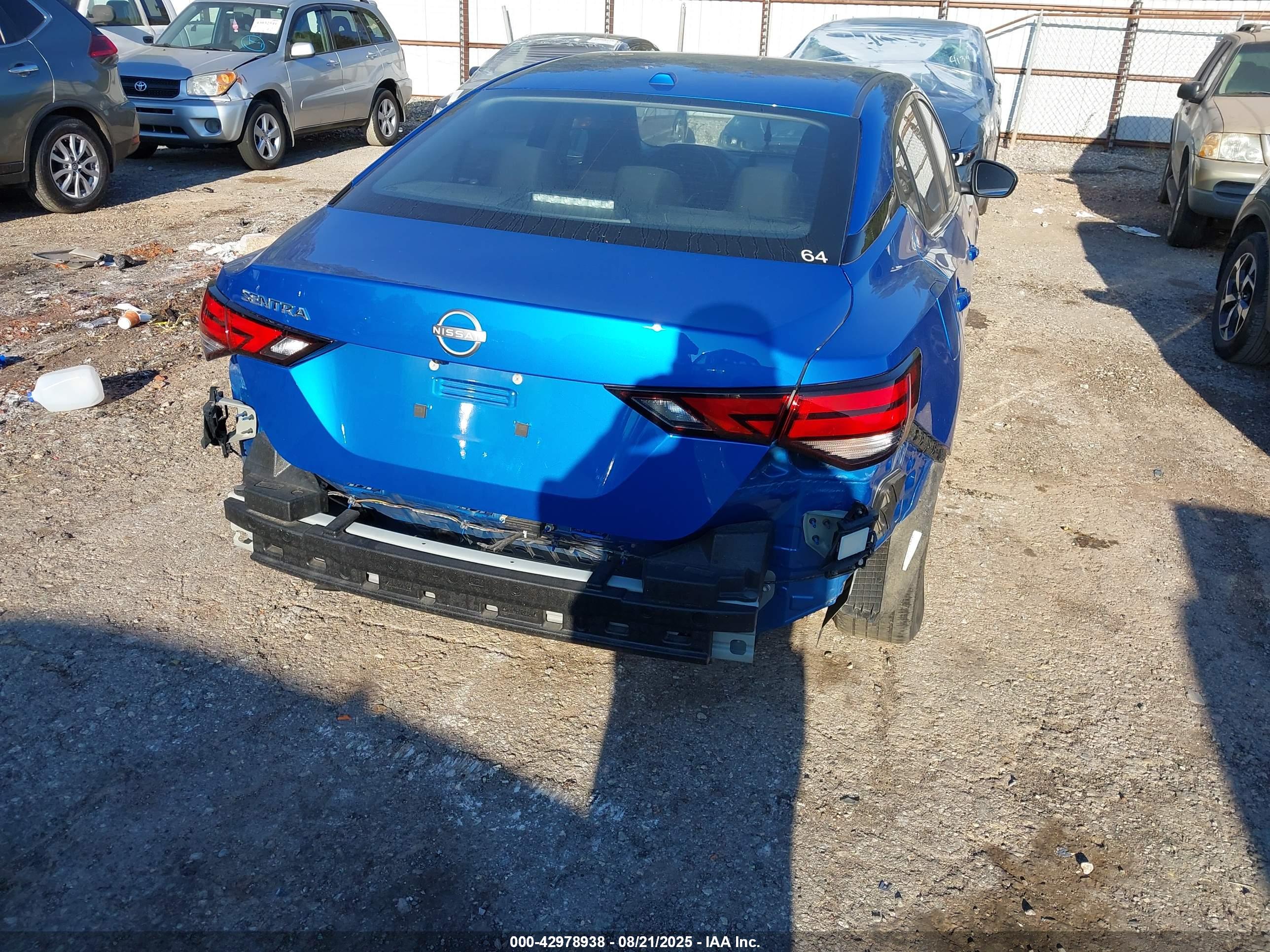 NISSAN SENTRA image 6