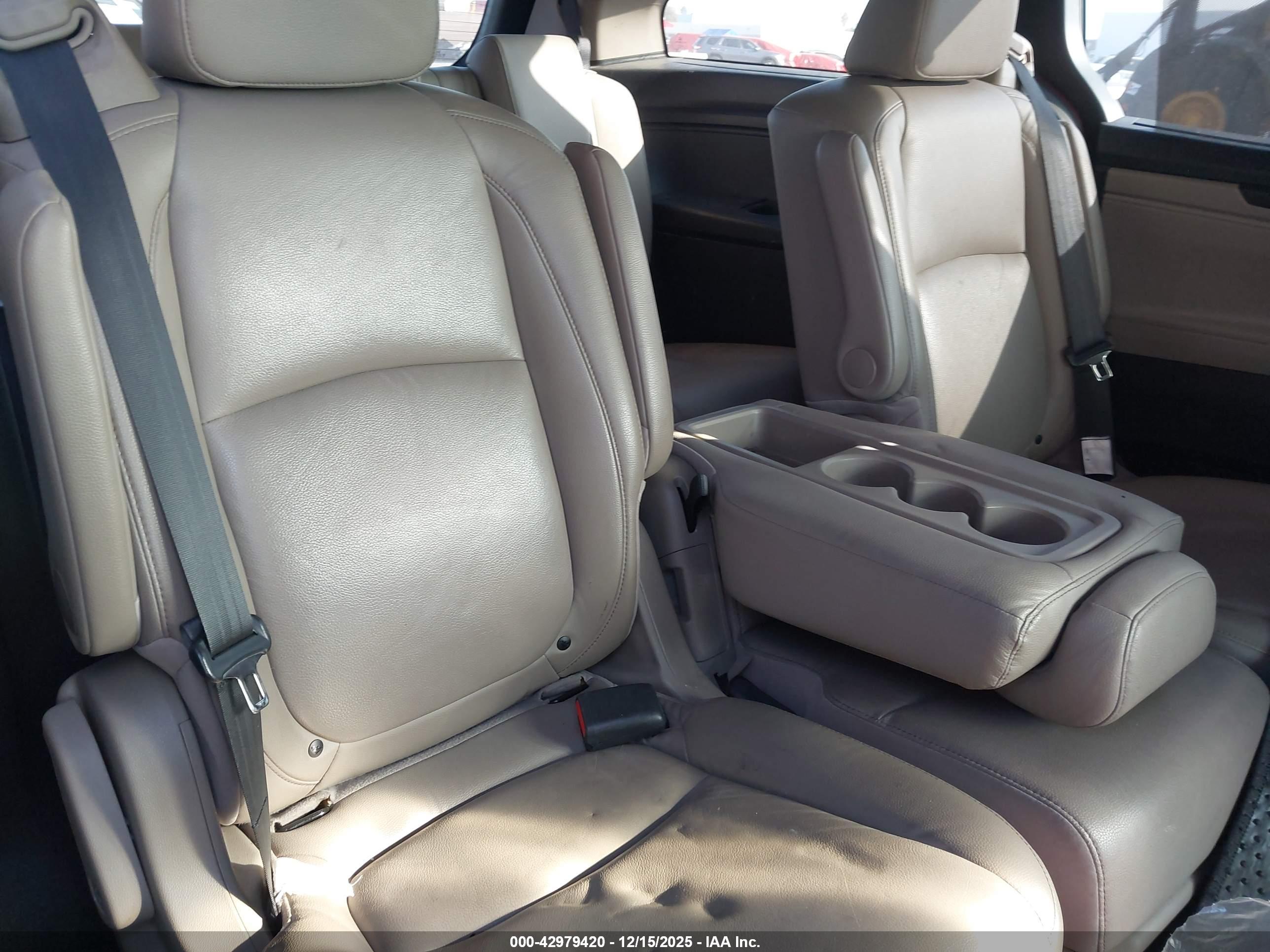 HONDA ODYSSEY image 8