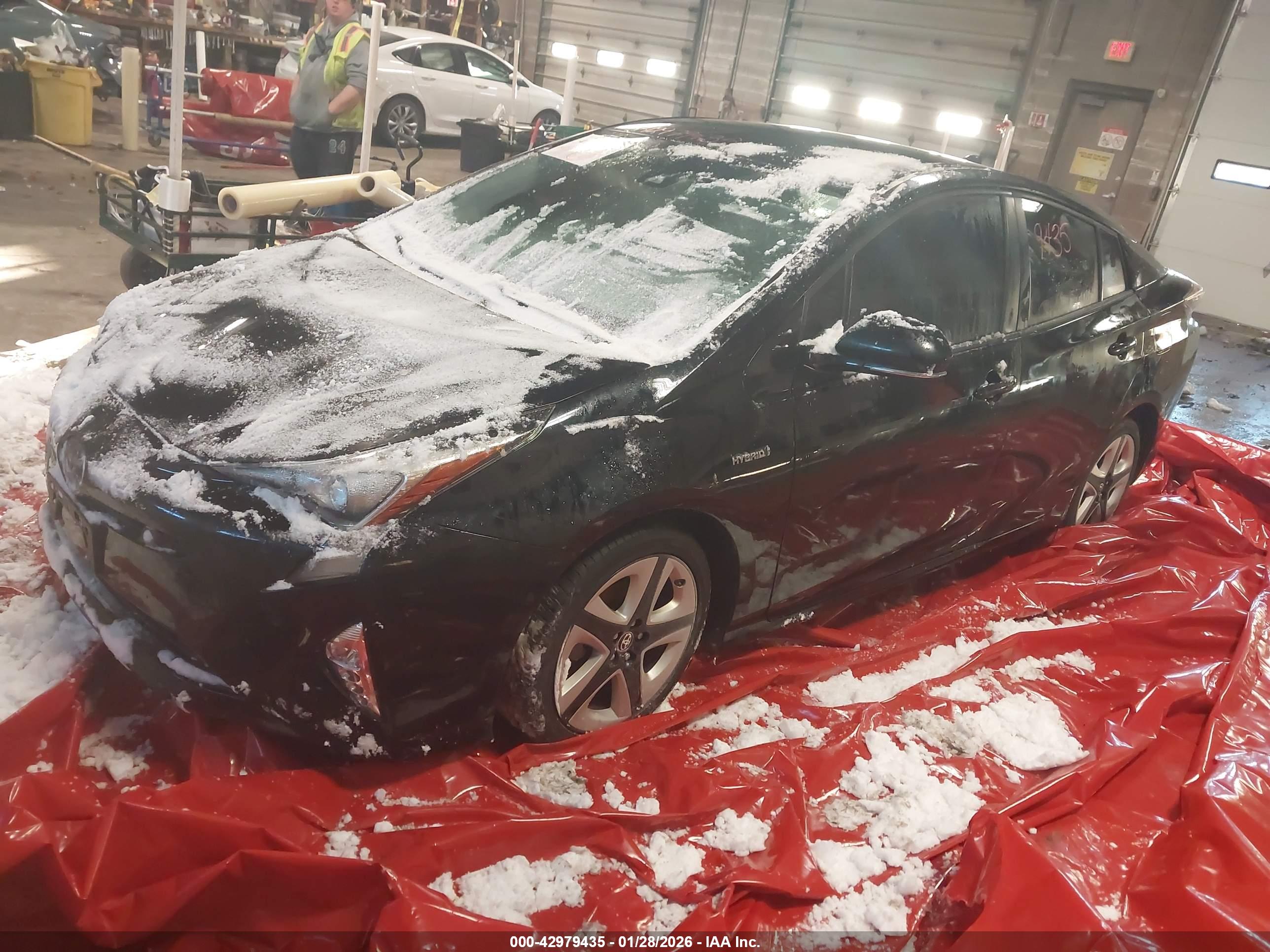 TOYOTA PRIUS image 2