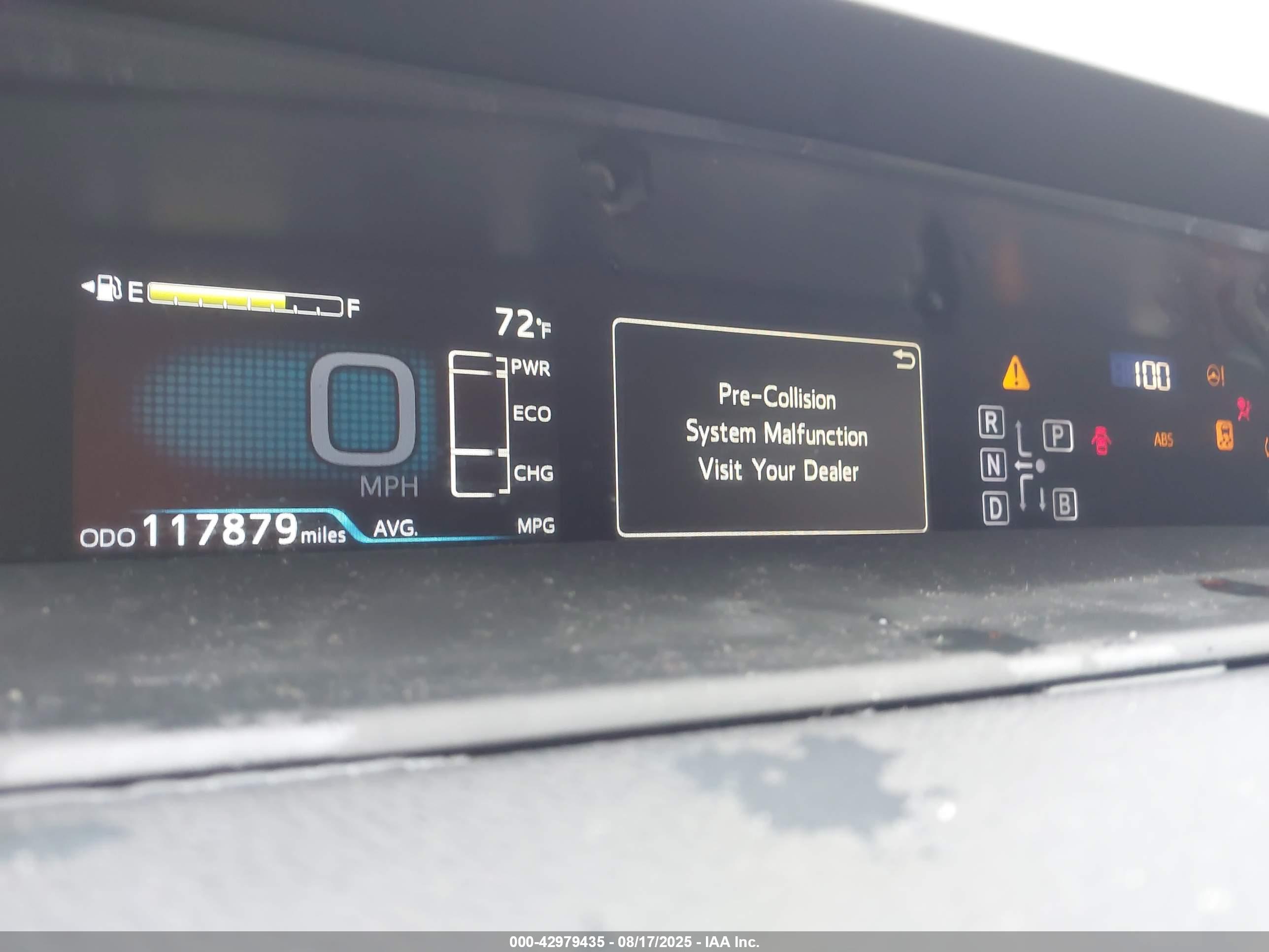 TOYOTA PRIUS image 7